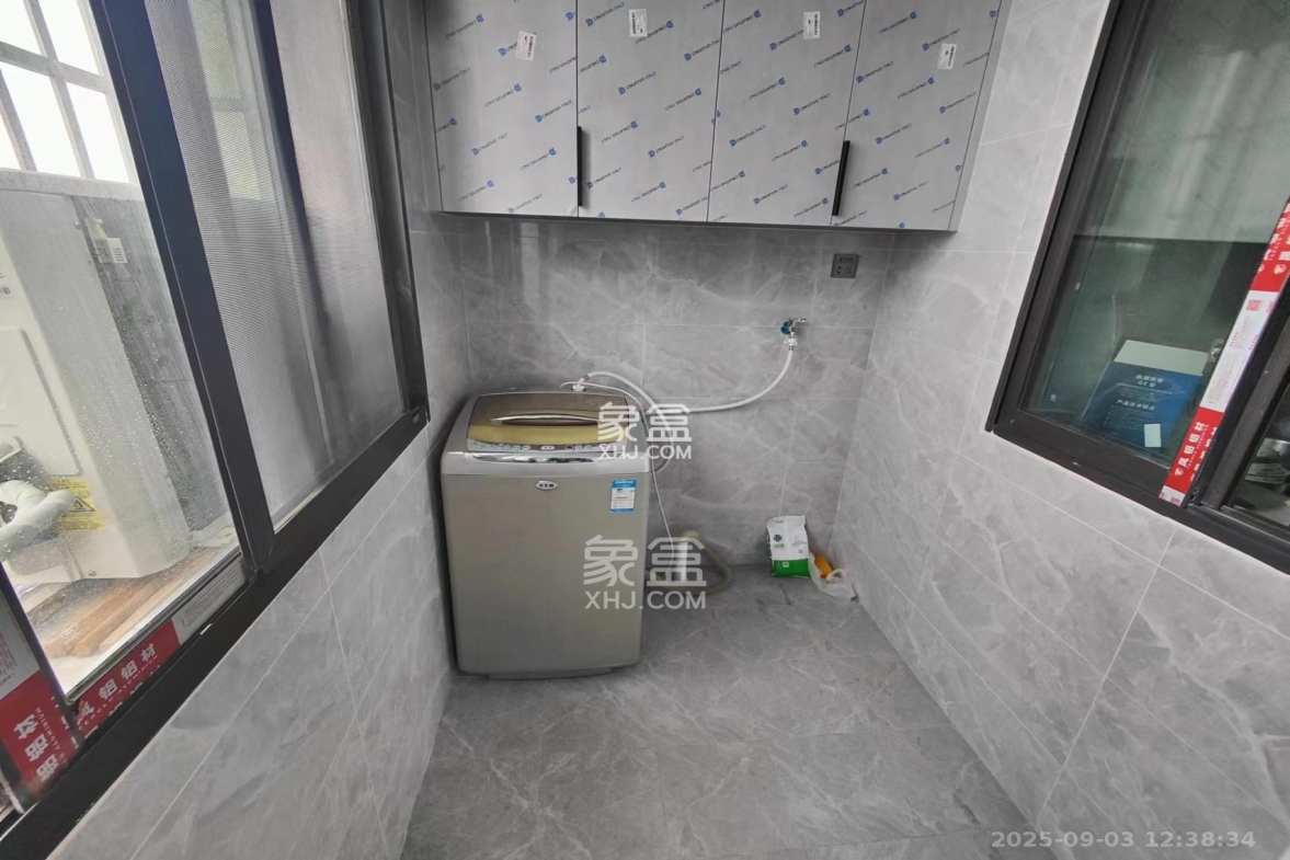 公园9号大都会  1室1厅1卫    2700.0元/月 公园9号大都会  1室1厅1卫    2700.0元/月室内图