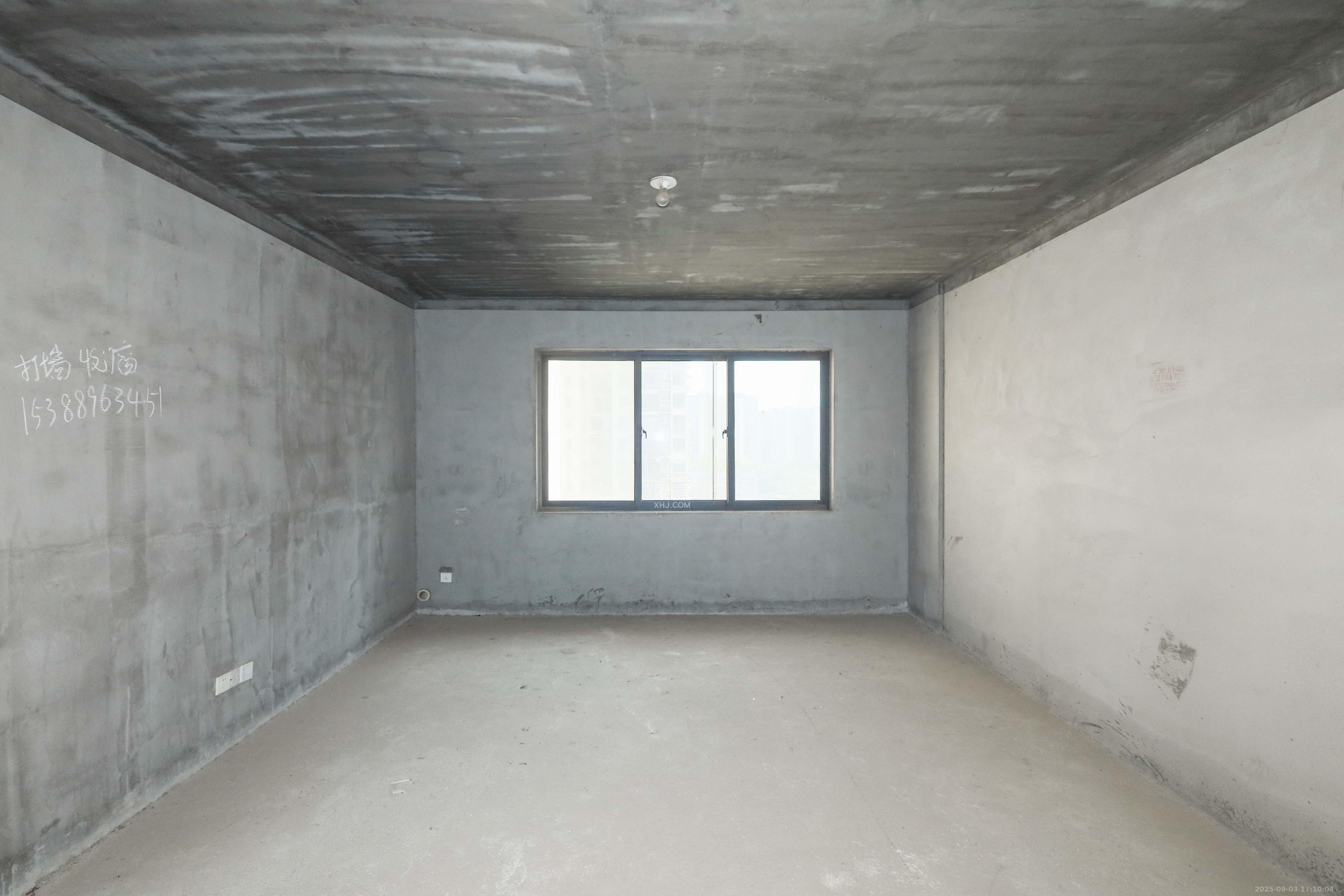 枫林雅苑(雷锋机电市场二期)  4室2厅2卫    93.0万 枫林雅苑(雷锋机电市场二期)  4室2厅2卫    93.0万