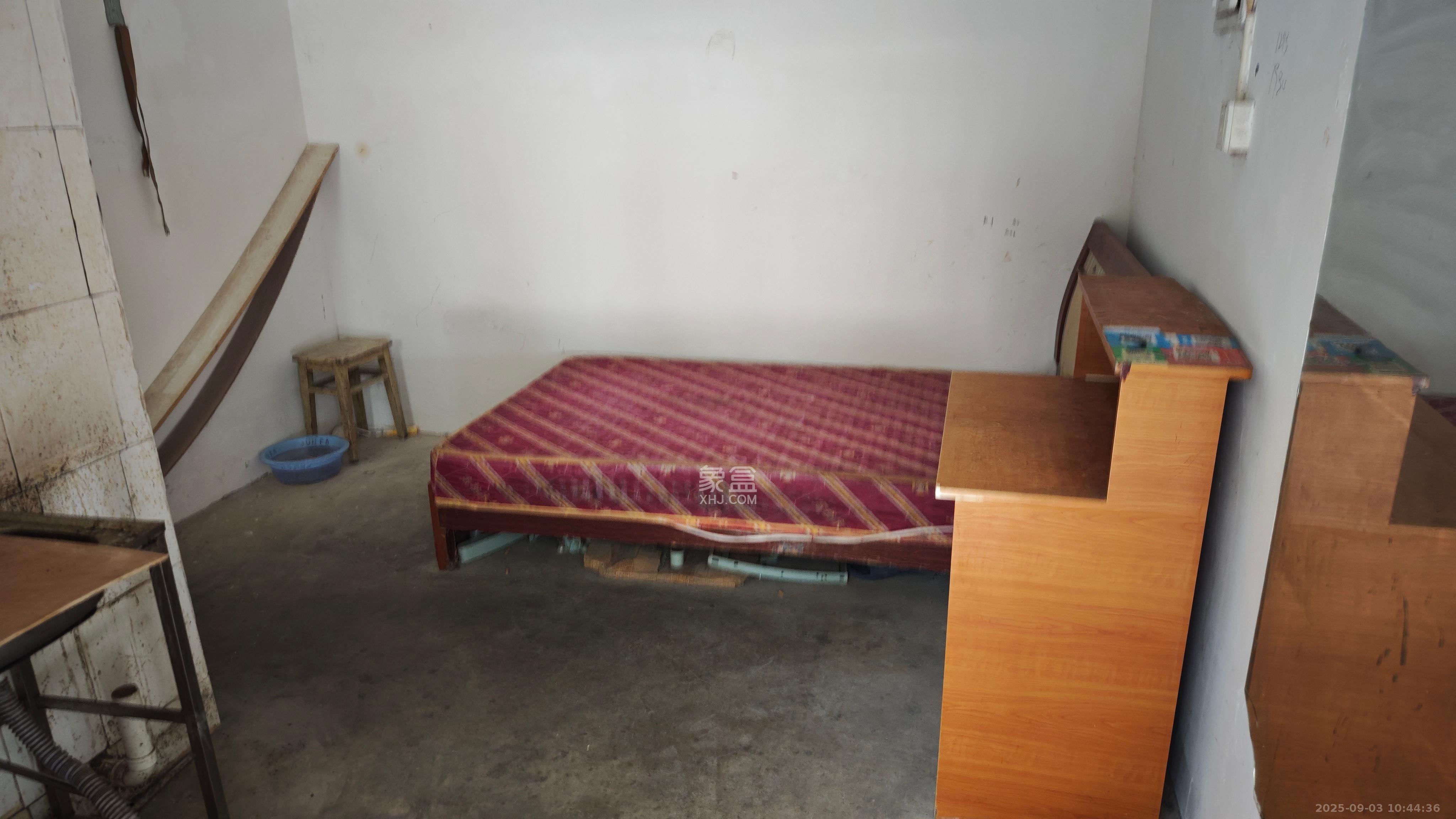 恩瑞麓山名园(龙王港小区)  1室0厅0卫    400.0元/月 恩瑞麓山名园(龙王港小区)  1室0厅0卫    400.0元/月室内图