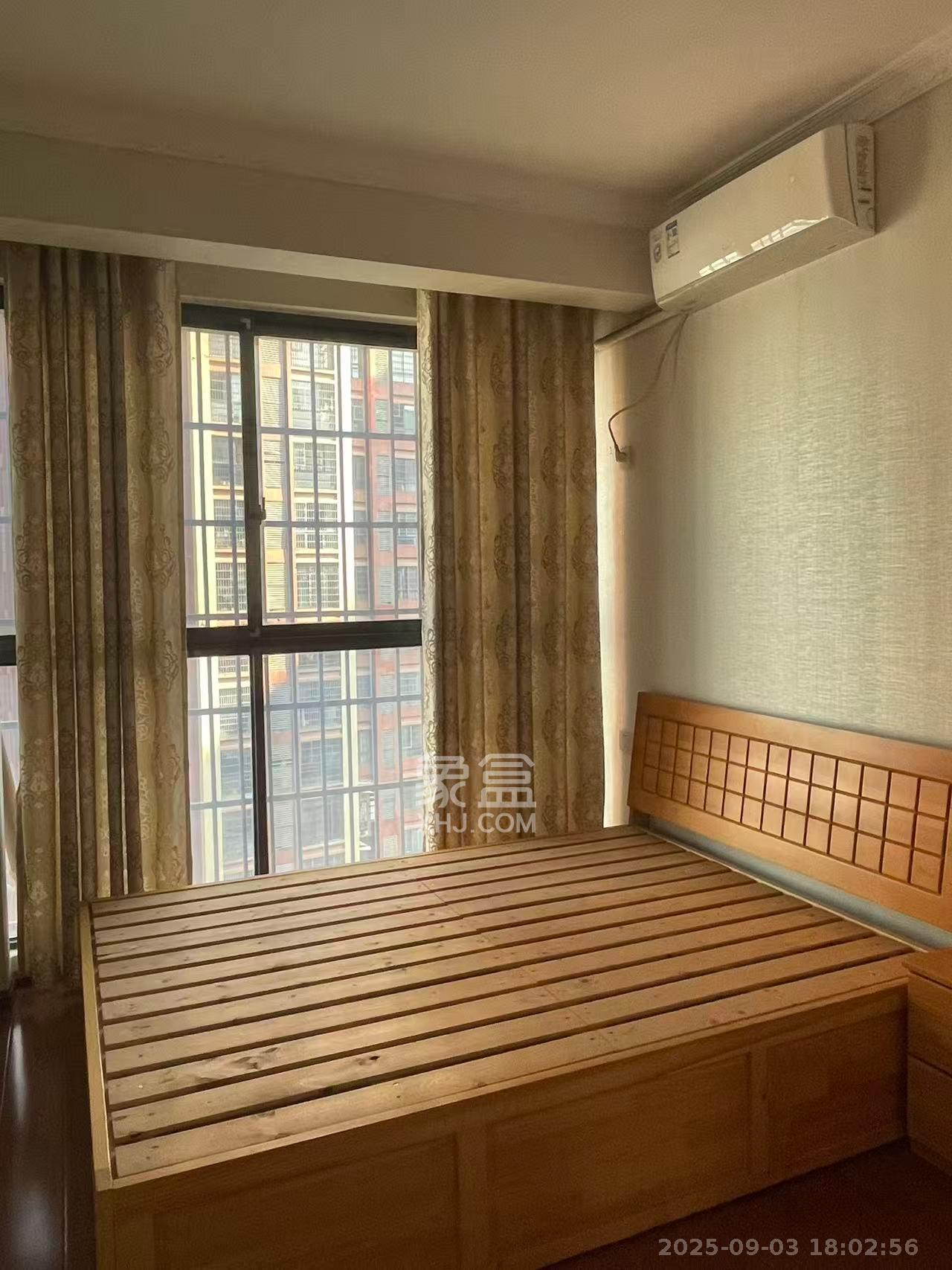 海德公园  4室2厅2卫    2200.0元/月 海德公园  4室2厅2卫    2200.0元/月室内图