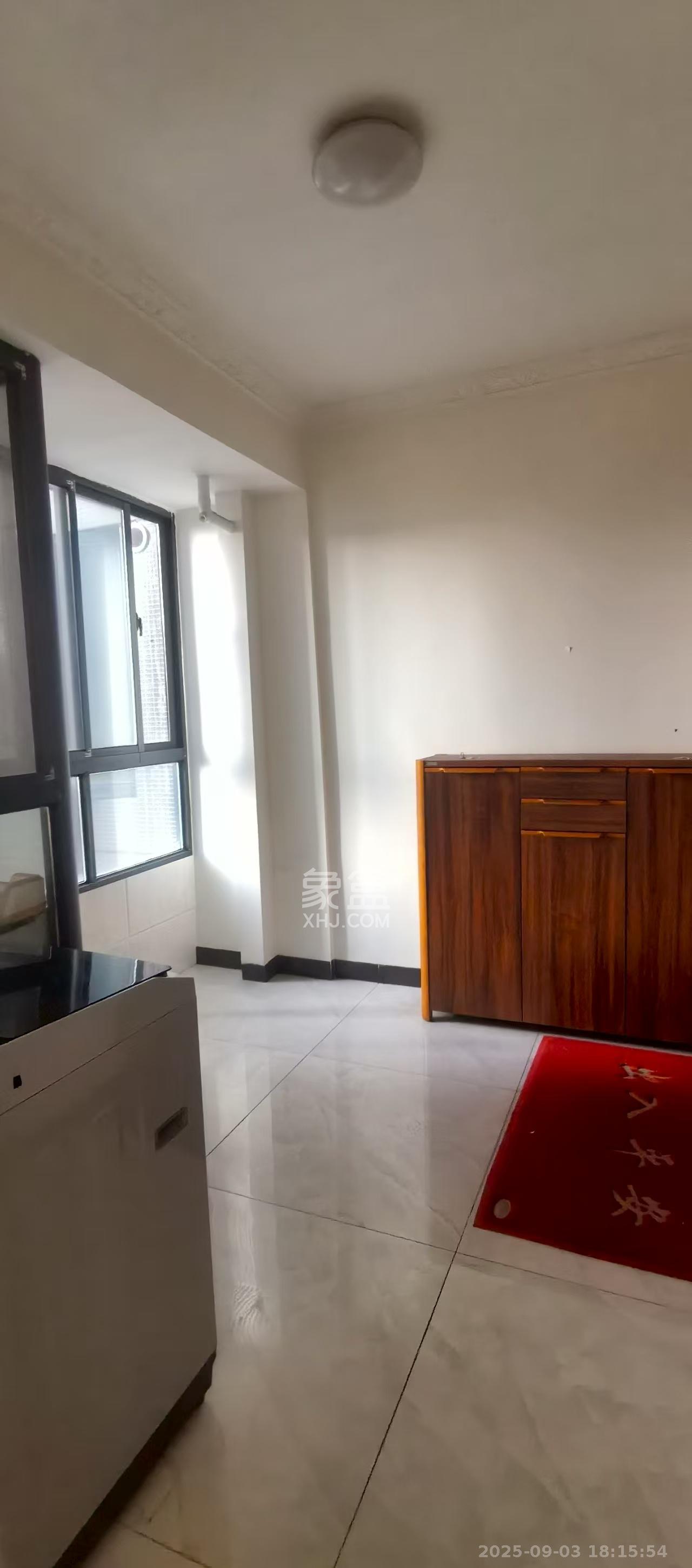 长房时代城 3室2厅1卫 2800.0元/月 长房时代城 3室2厅1卫 2800.0元/月室内图