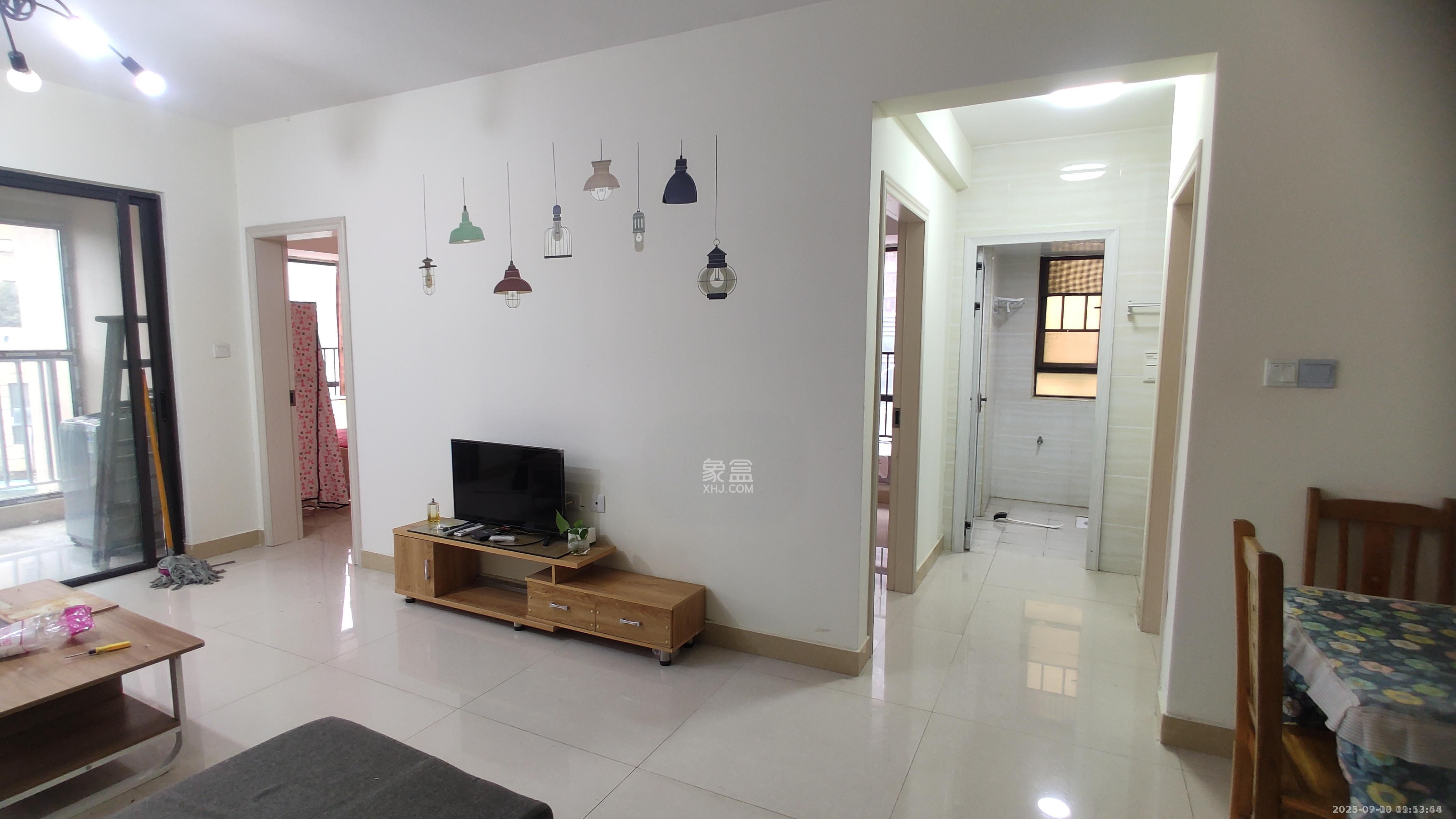 汇金城/嘉华城（二期、三期）  1室1厅1卫    2200.0元/月室内图