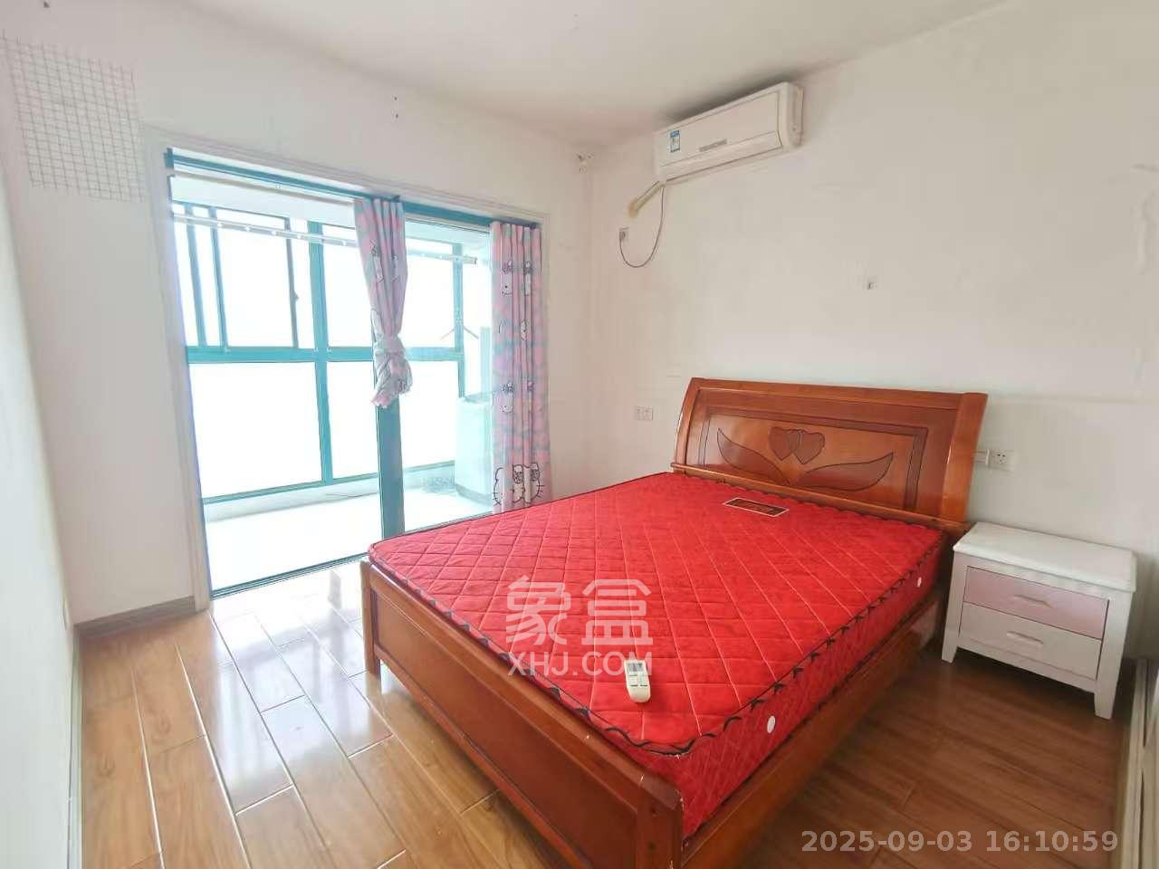蝴蝶谷  3室2厅1卫   1800.00元/月室内图