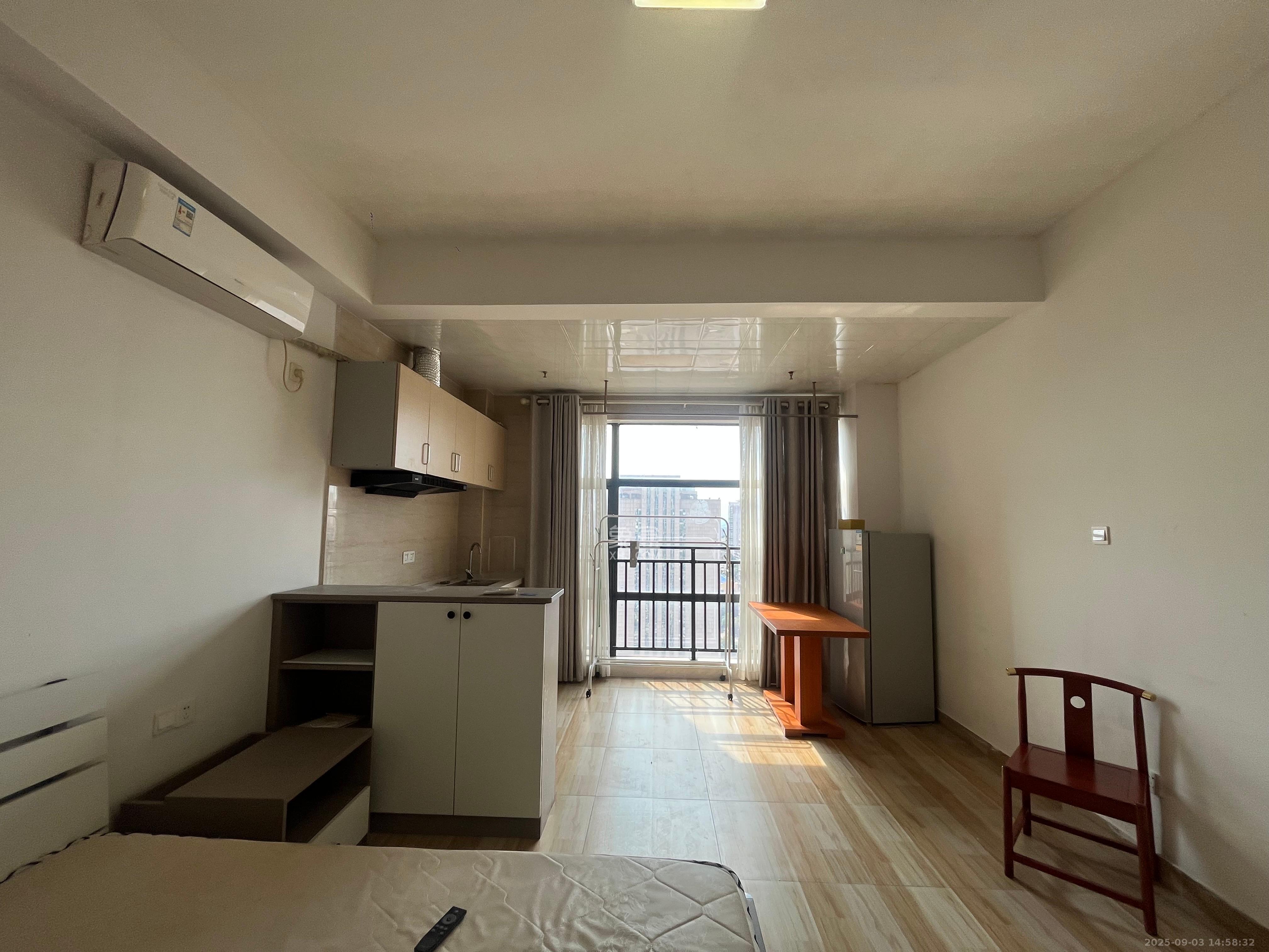 云集国际 1室1厅1卫 1500.0元/月 云集国际 1室1厅1卫 1500.0元/月室内图