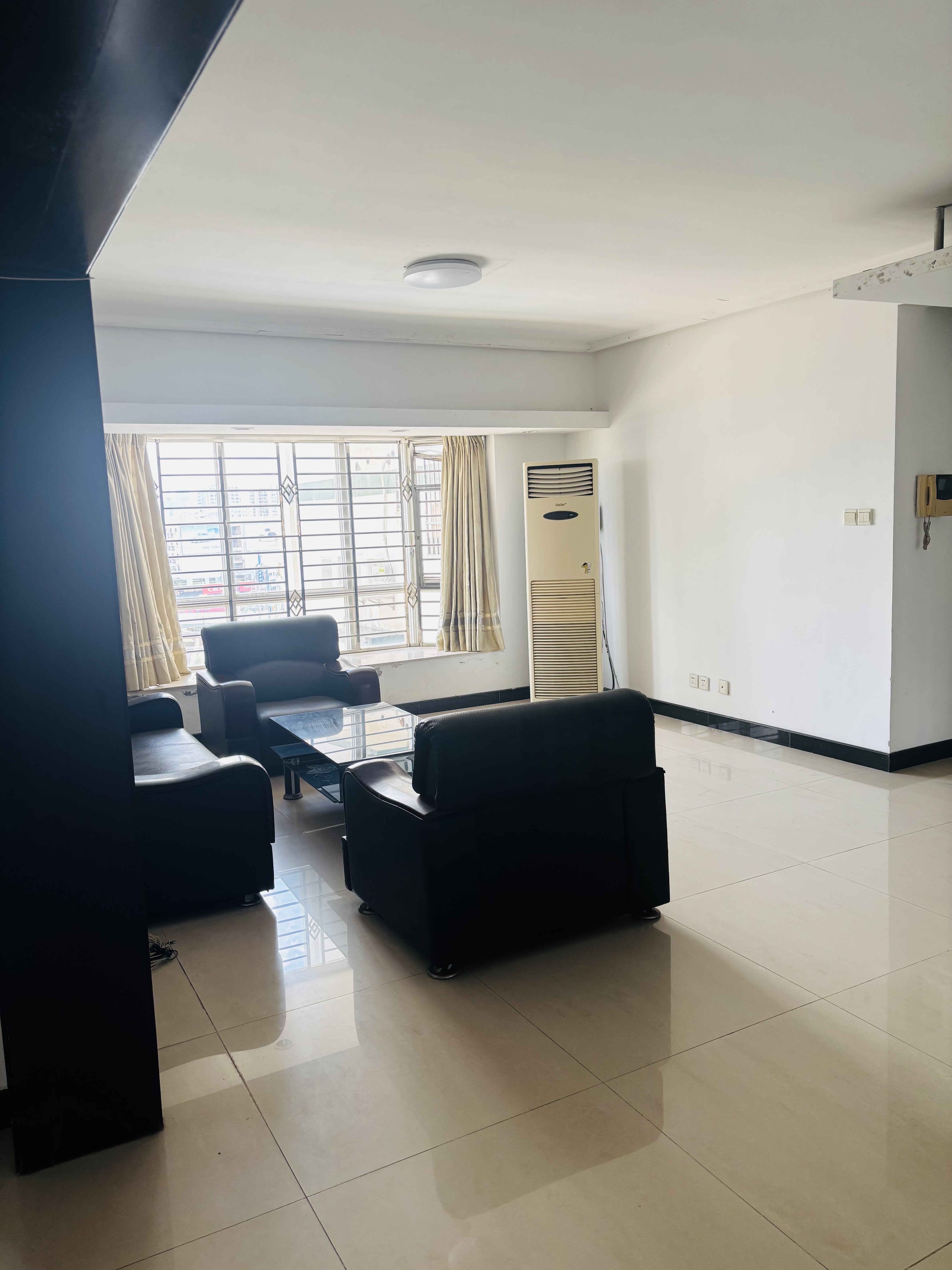 嘉华城市花园  4室2厅2卫    5000.0元/月室内图