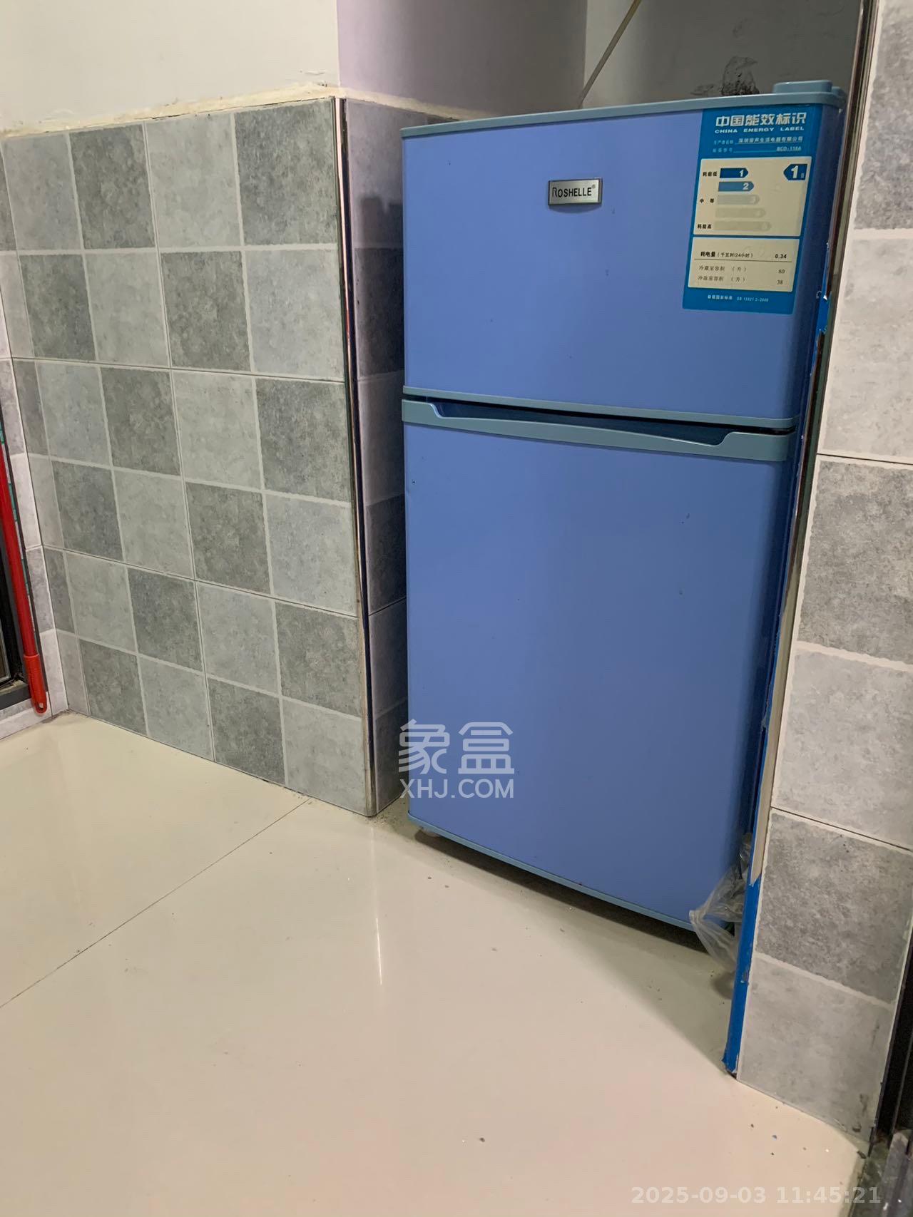 保利麓谷林语I区  1室1厅1卫    1400.0元/月室内图