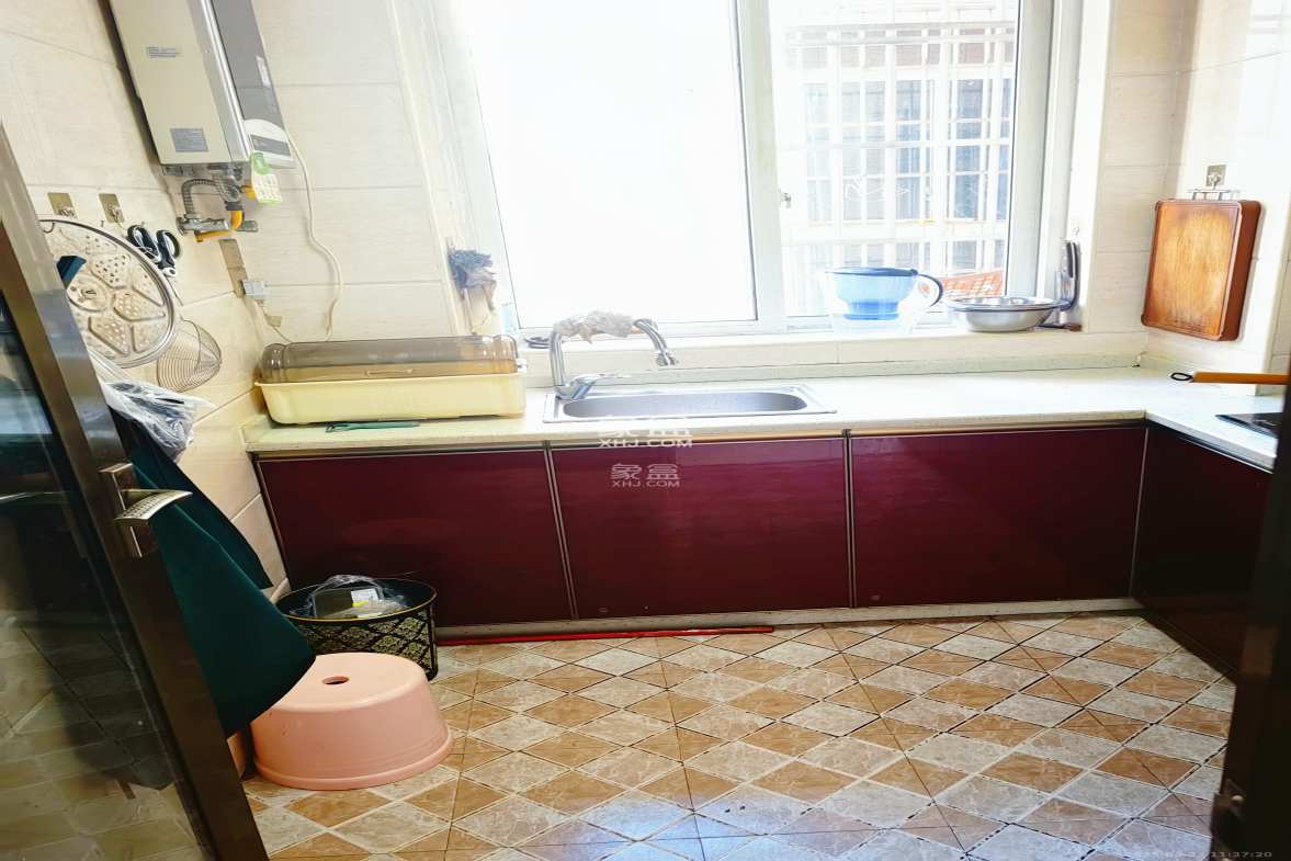 水映青山 2室2厅1卫 2000.0元/月 水映青山 2室2厅1卫 2000.0元/月室内图