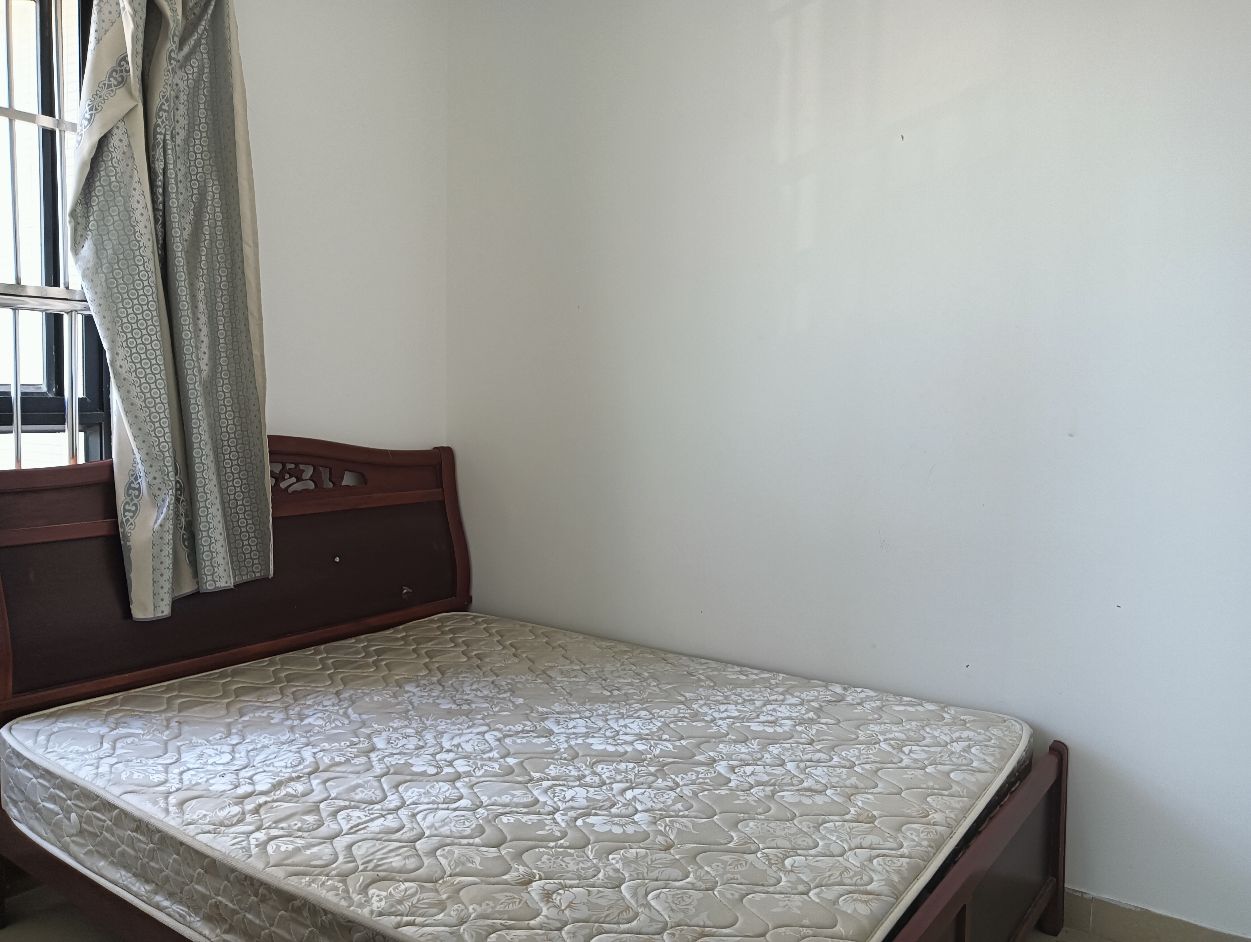 盛贤景都  2室1厅1卫    2200.0元/月室内图