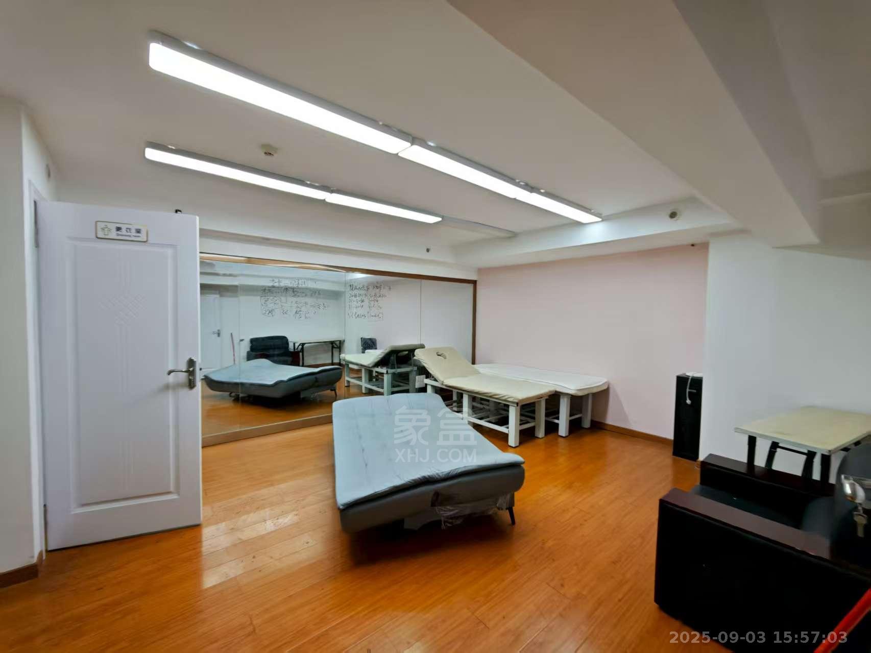 美的翰城   110.0㎡      7700.0元/月室内图