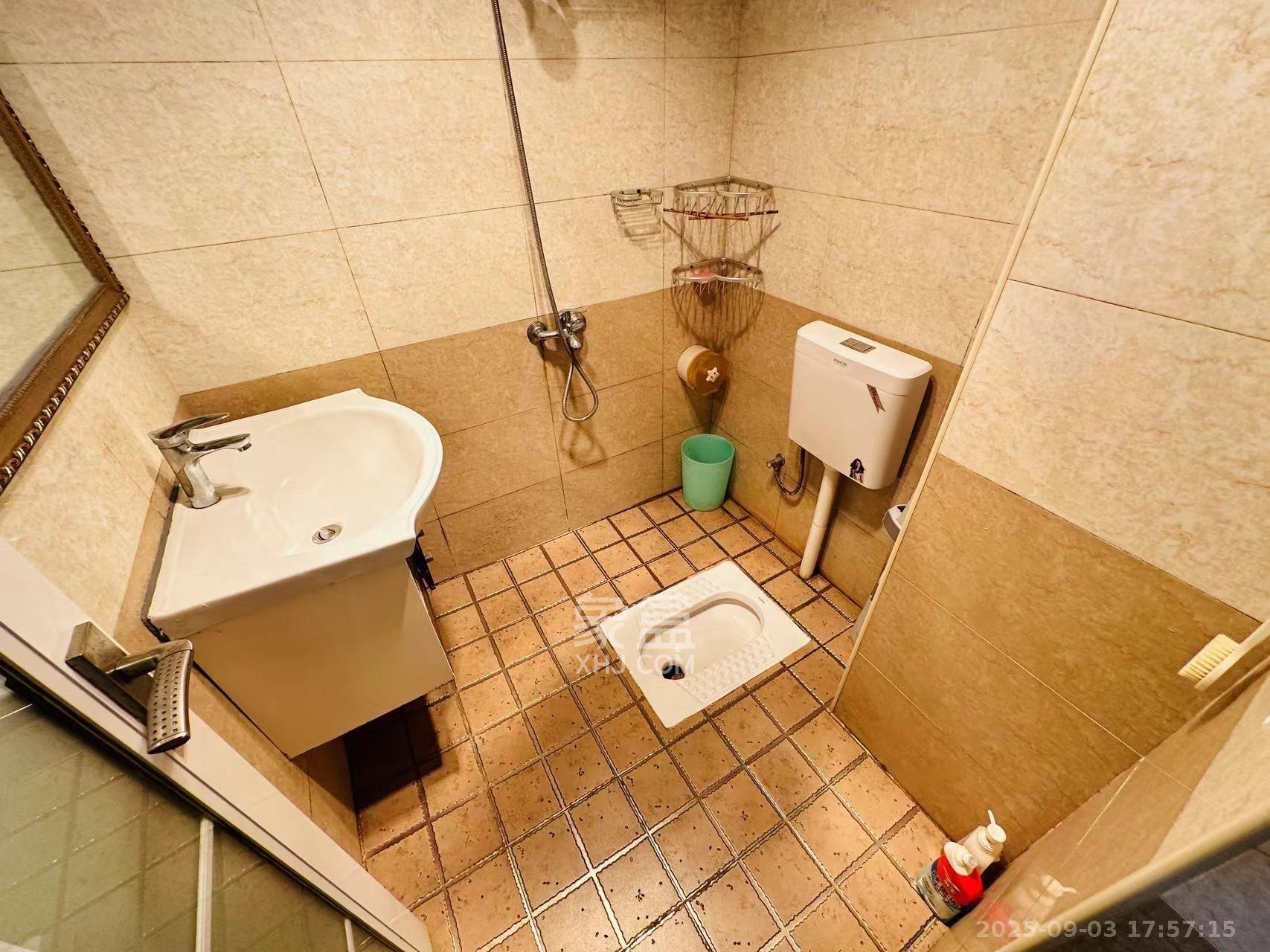 兴威帕克水岸  1室1厅1卫    1400.0元/月室内图