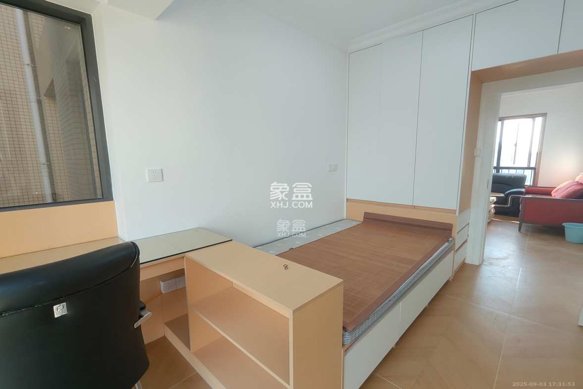 叠彩兰亭 3室2厅2卫 2650.0元/月 叠彩兰亭 3室2厅2卫 2650.0元/月室内图