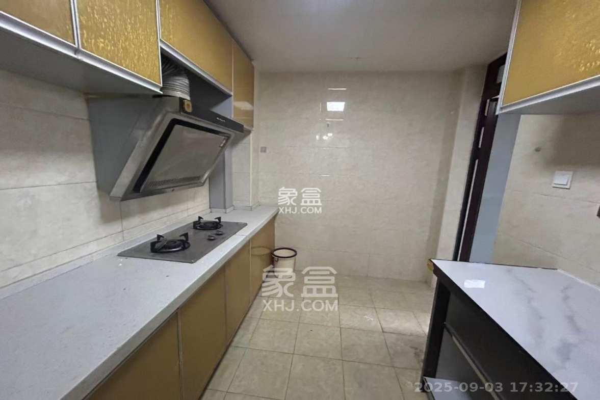 梅溪鑫苑名家 4室2厅1卫 2300.0元/月 梅溪鑫苑名家 4室2厅1卫 2300.0元/月室内图