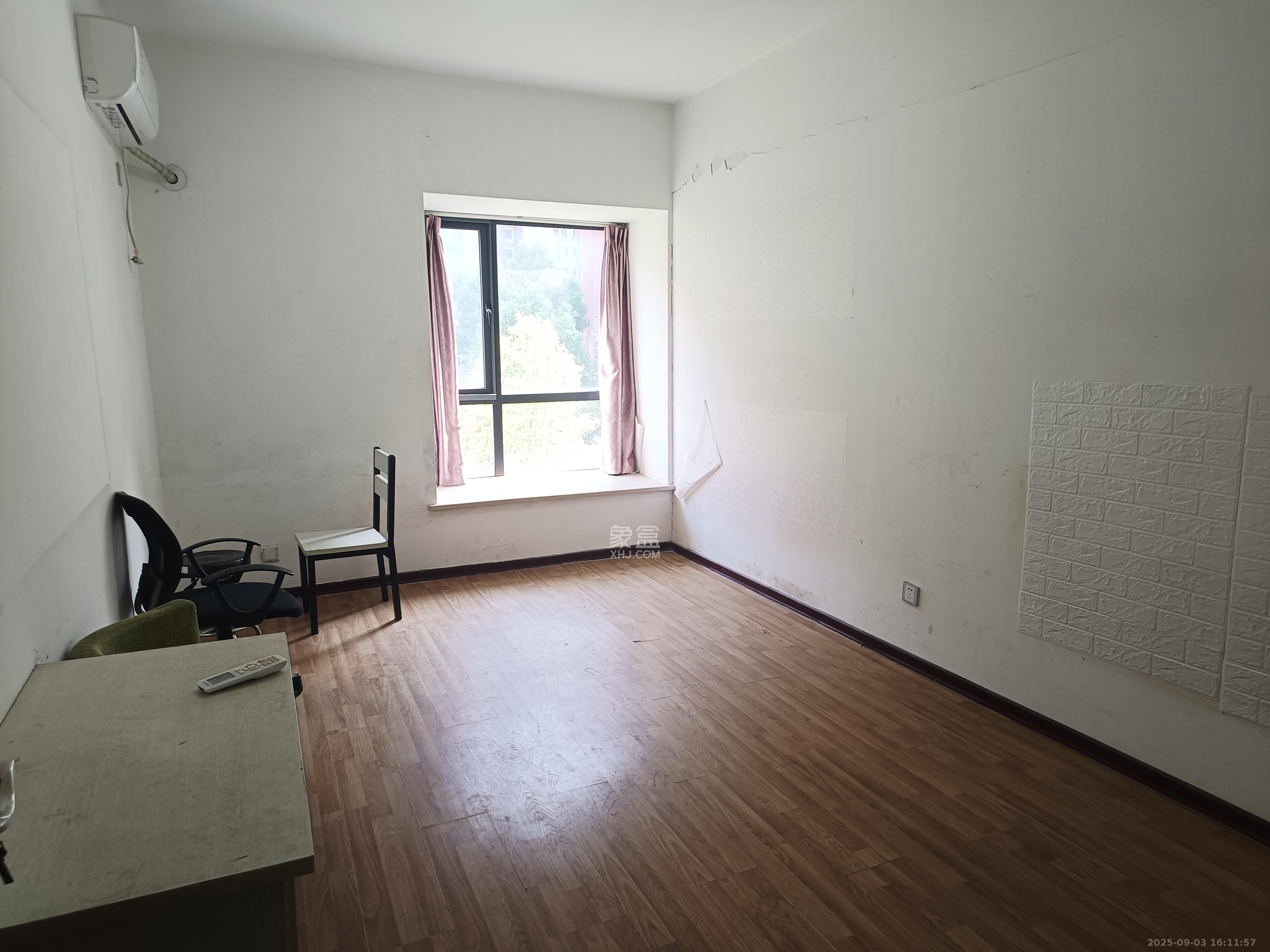 茂华国际湘  3室2厅2卫    2800.0元/月室内图