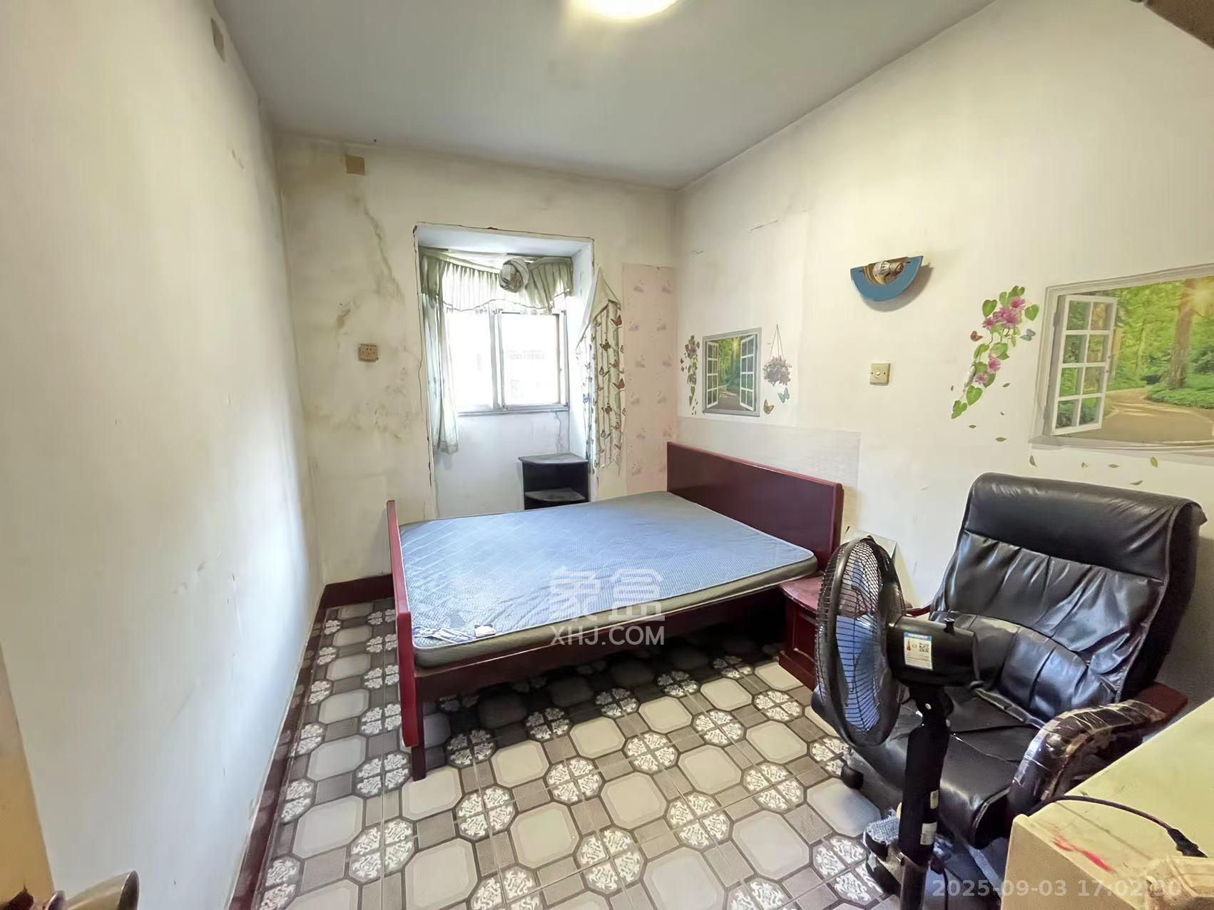 狮子山二片  2室1厅1卫    1000.0元/月 狮子山二片  2室1厅1卫    1000.0元/月室内图