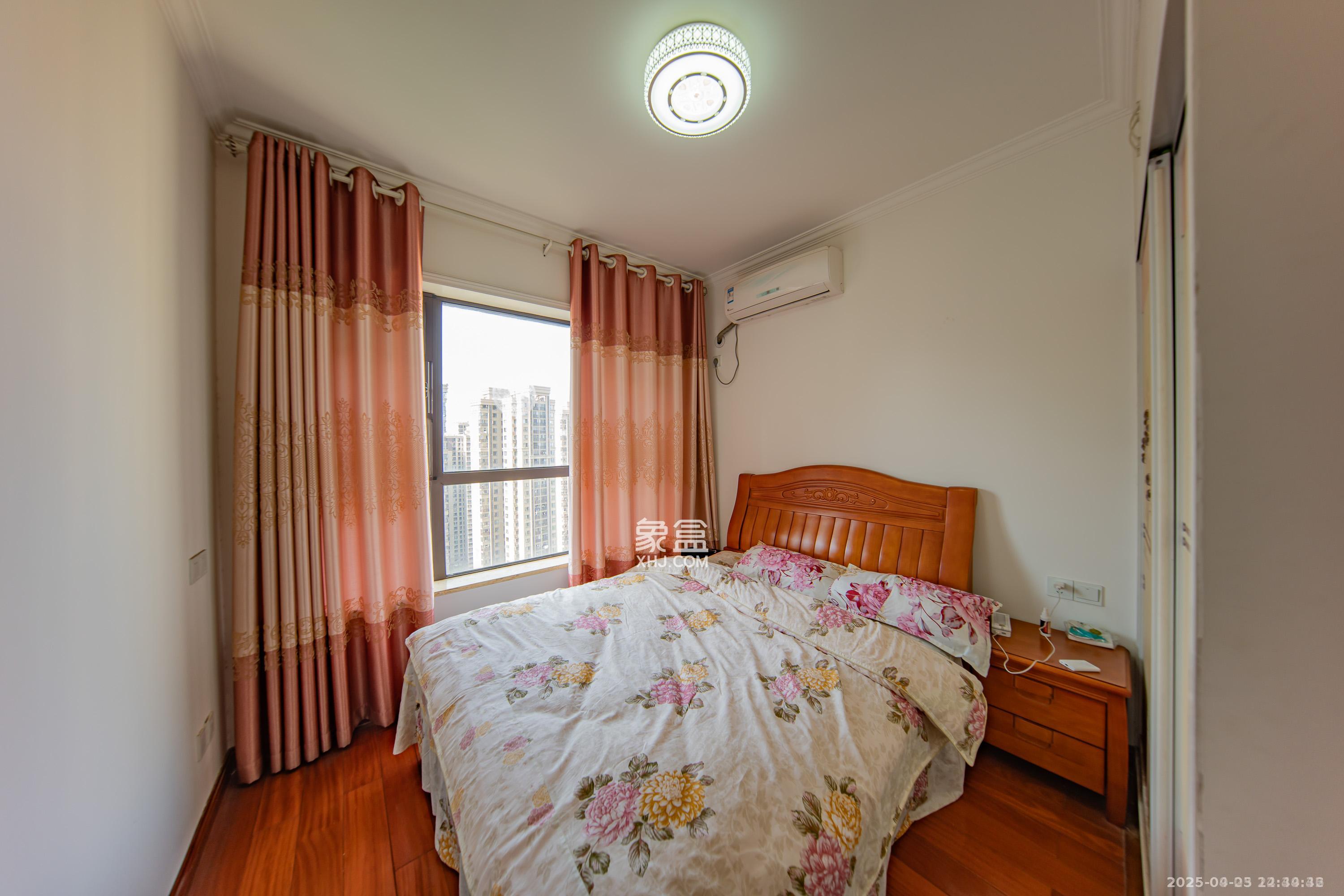 华润橡树湾 3室2厅1卫 3000.0元/月 华润橡树湾 3室2厅1卫 3000.0元/月室内图