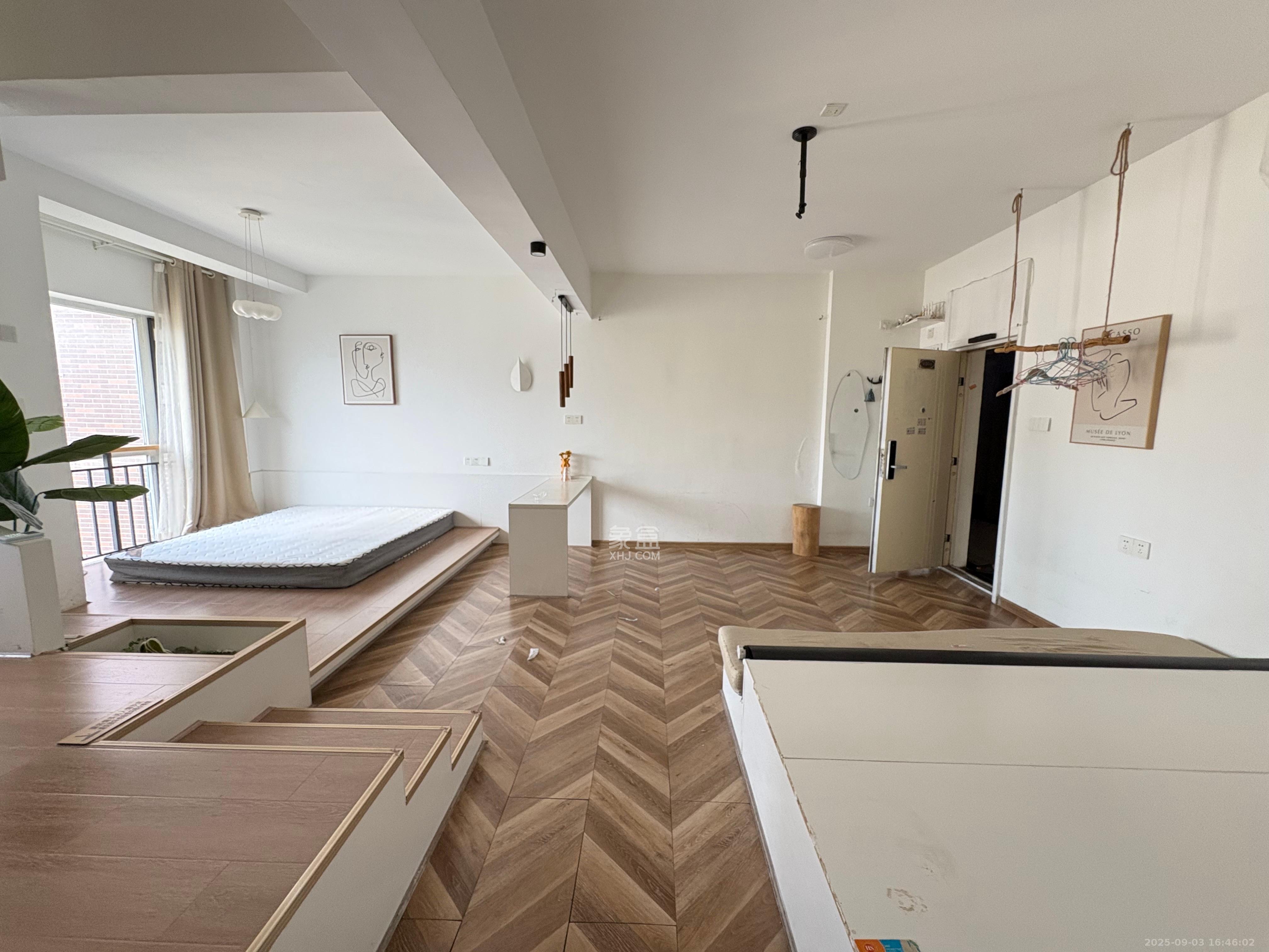 新青年公寓  2室1厅1卫    2000.0元/月室内图