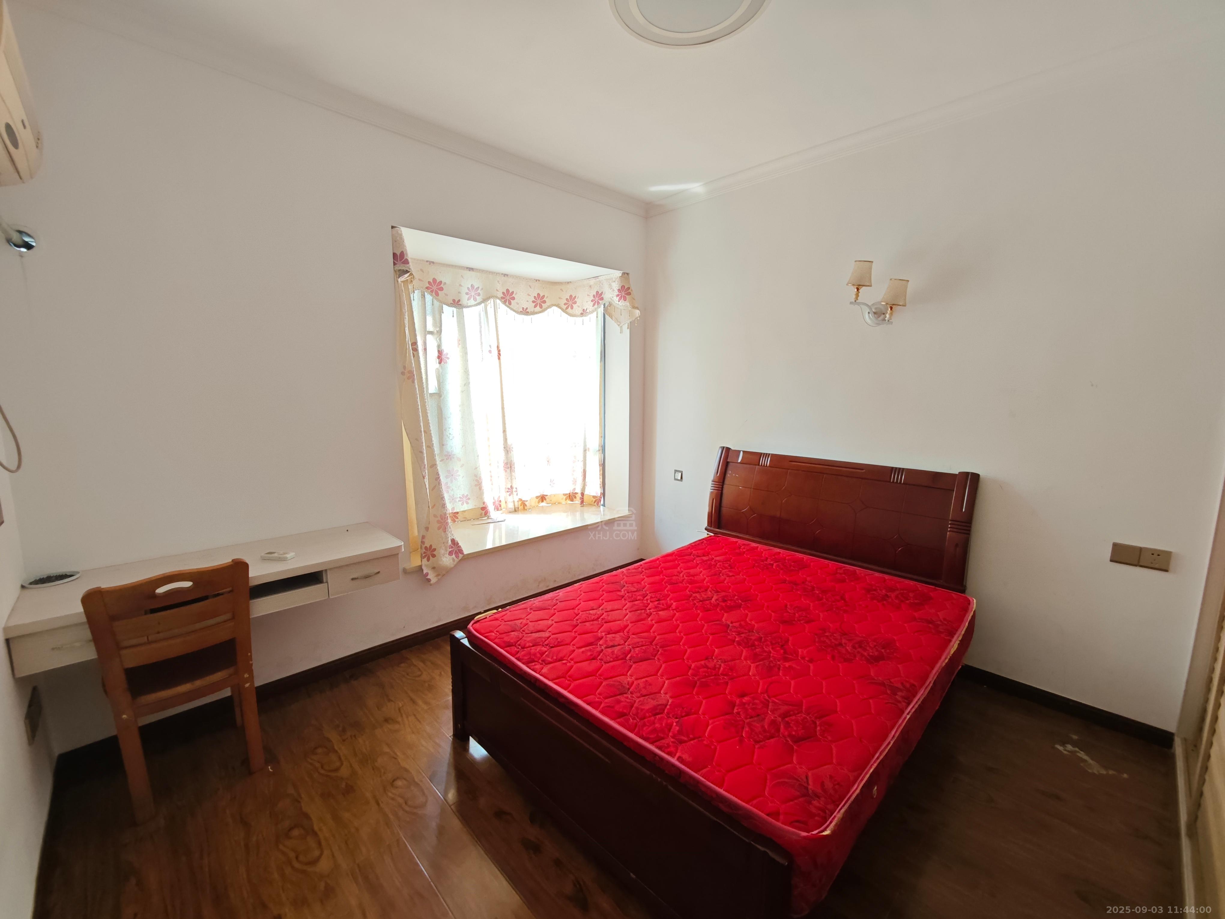 山水洲城华晨第一城 2室2厅1卫 1500.0元/月 山水洲城华晨第一城 2室2厅1卫 1500.0元/月室内图