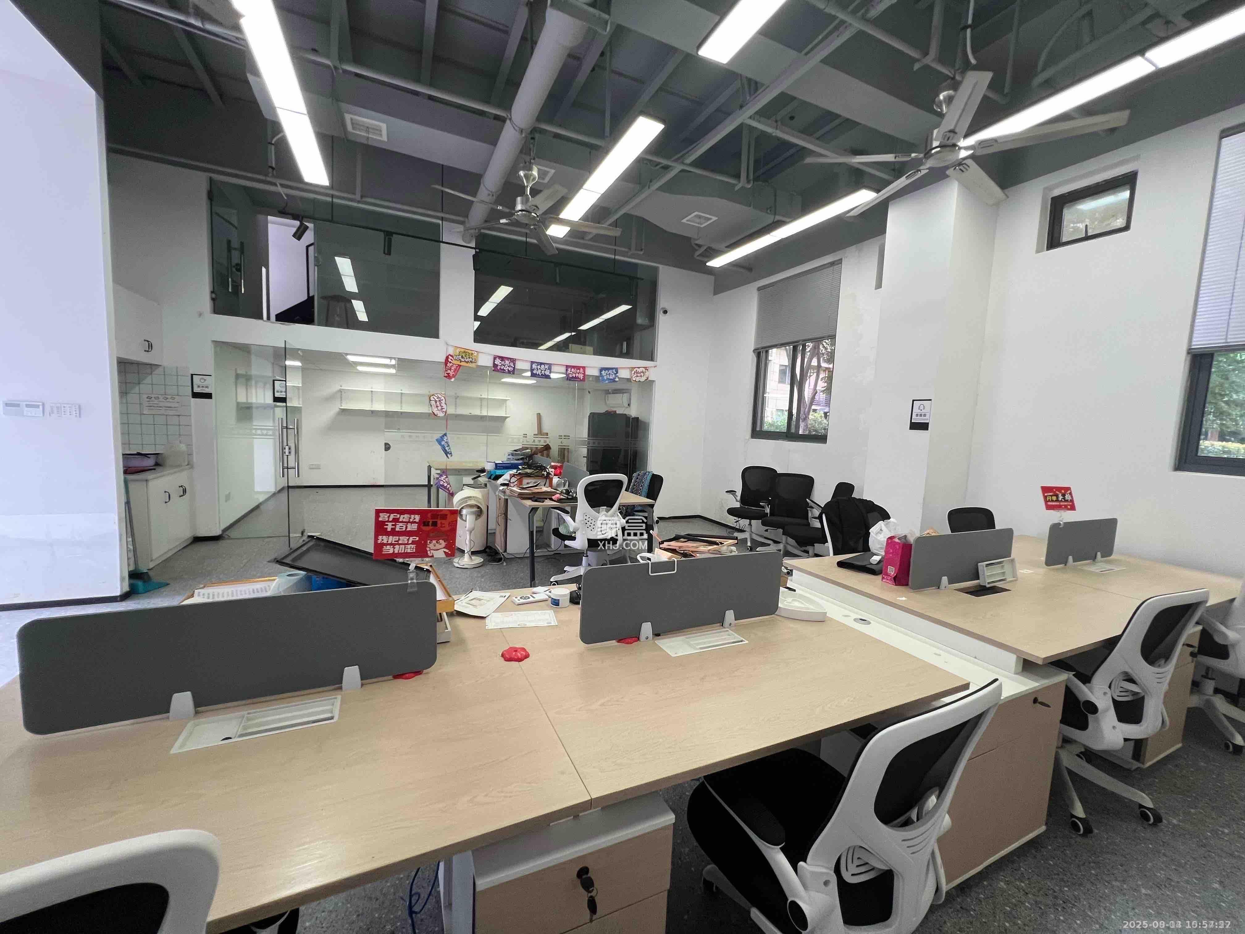 保利香槟国际C区   116.0㎡      3500.0元/月室内图