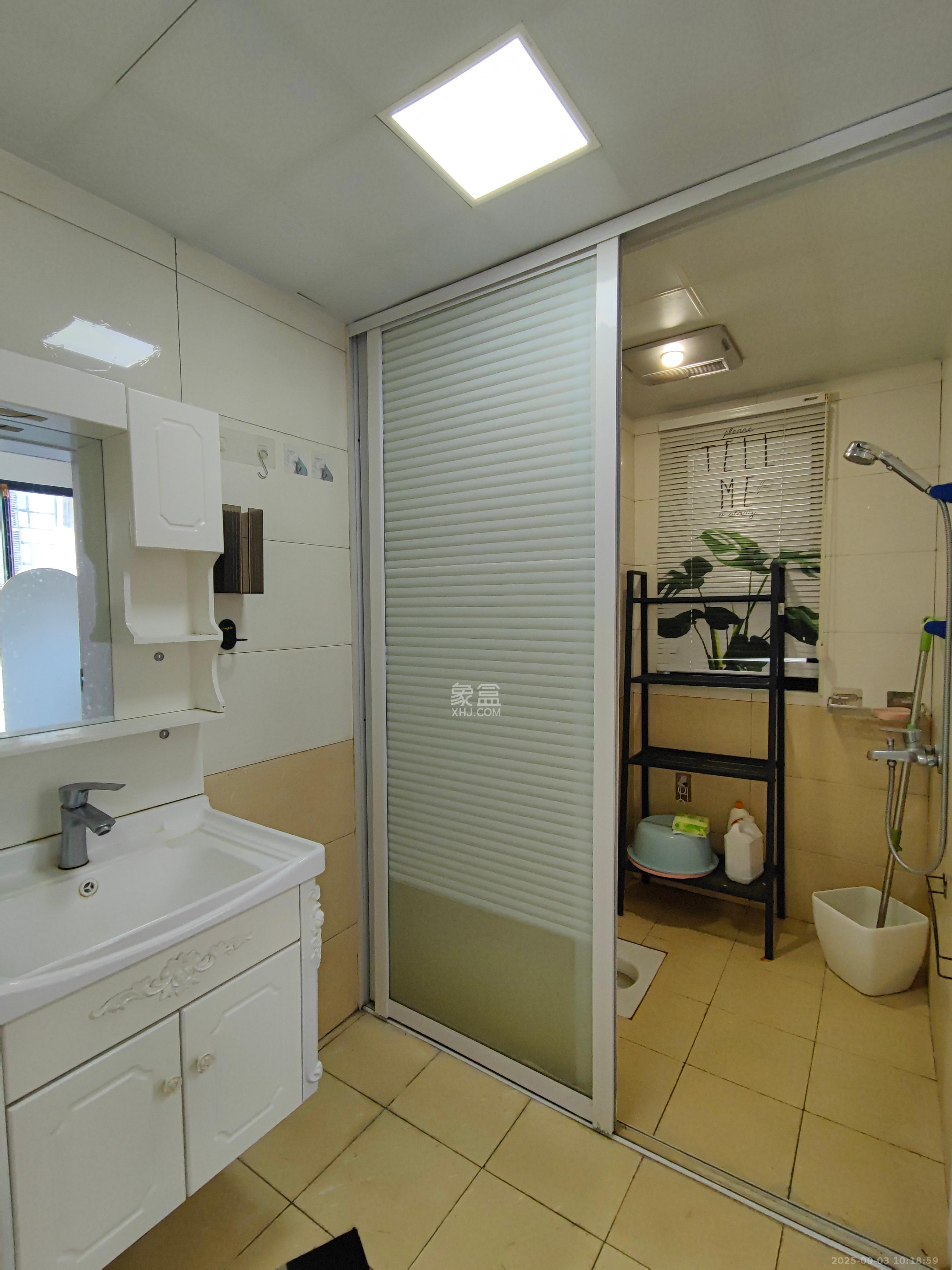 中建梅溪湖中心  3室2厅2卫    3200.0元/月室内图