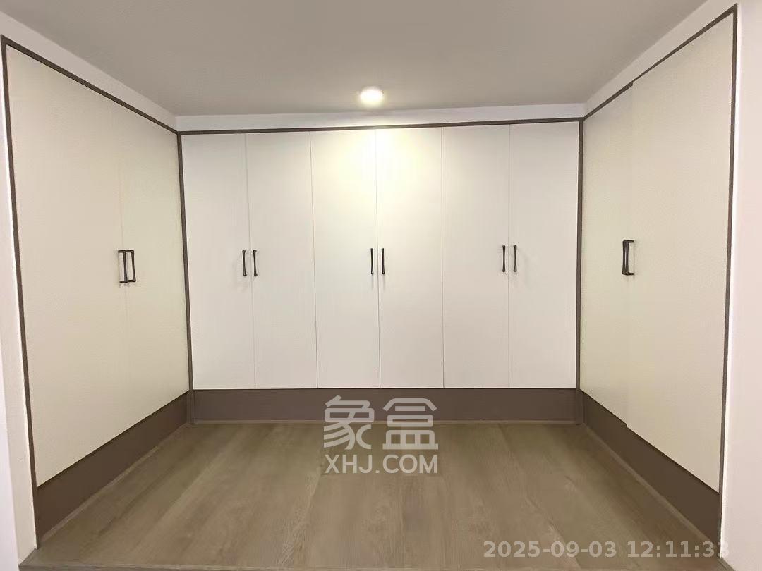 龙湖新壹城  1室1厅1卫    2300.0元/月室内图