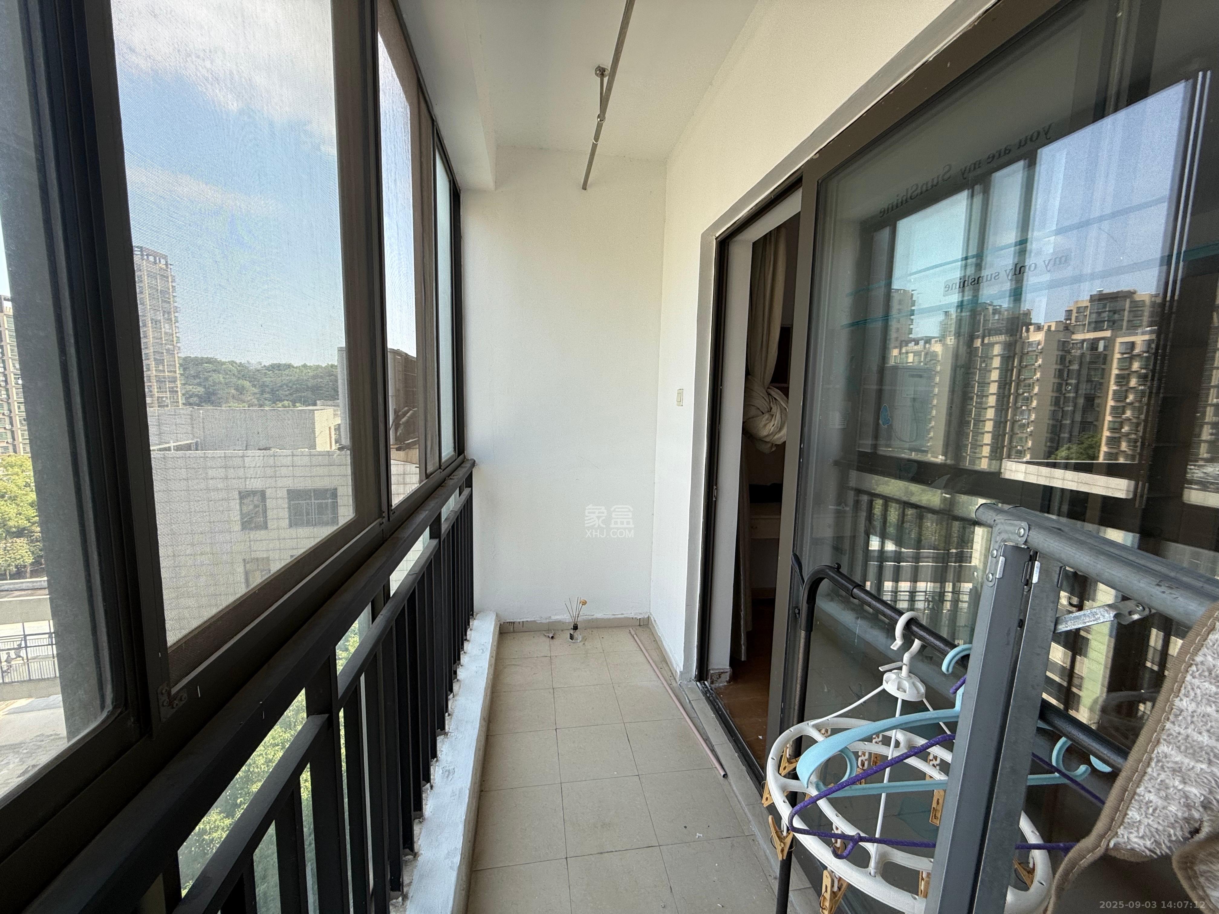 远大麓园  1室1厅1卫    1500.0元/月室内图