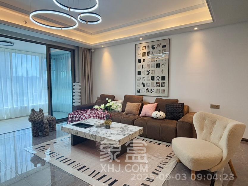 梅溪华府(新城金茂梦想华府)  4室2厅3卫    9000.0元/月 梅溪华府(新城金茂梦想华府)  4室2厅3卫    9000.0元/月