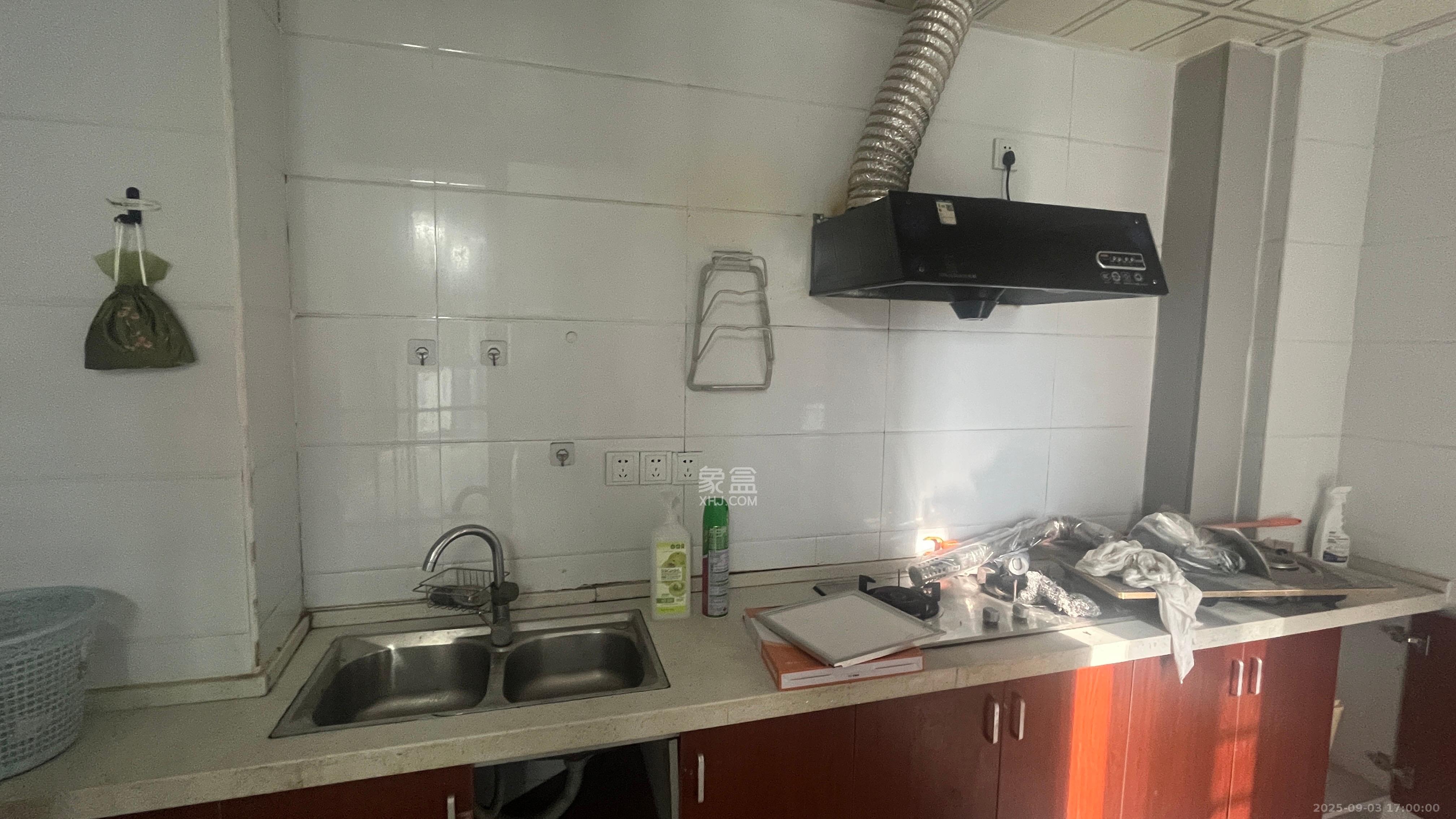 中国铁建梅溪青秀二期  3室2厅2卫    2600.0元/月 中国铁建梅溪青秀二期  3室2厅2卫    2600.0元/月室内图