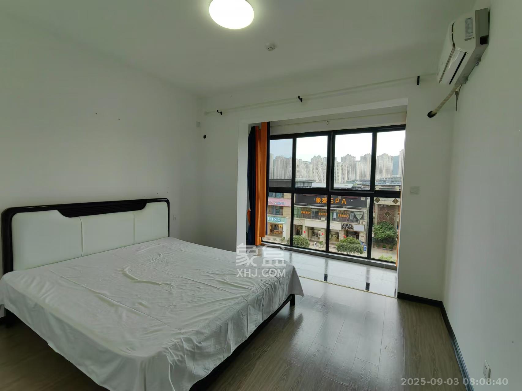 中建梅溪湖中心  4室2厅3卫   3800.00元/月室内图