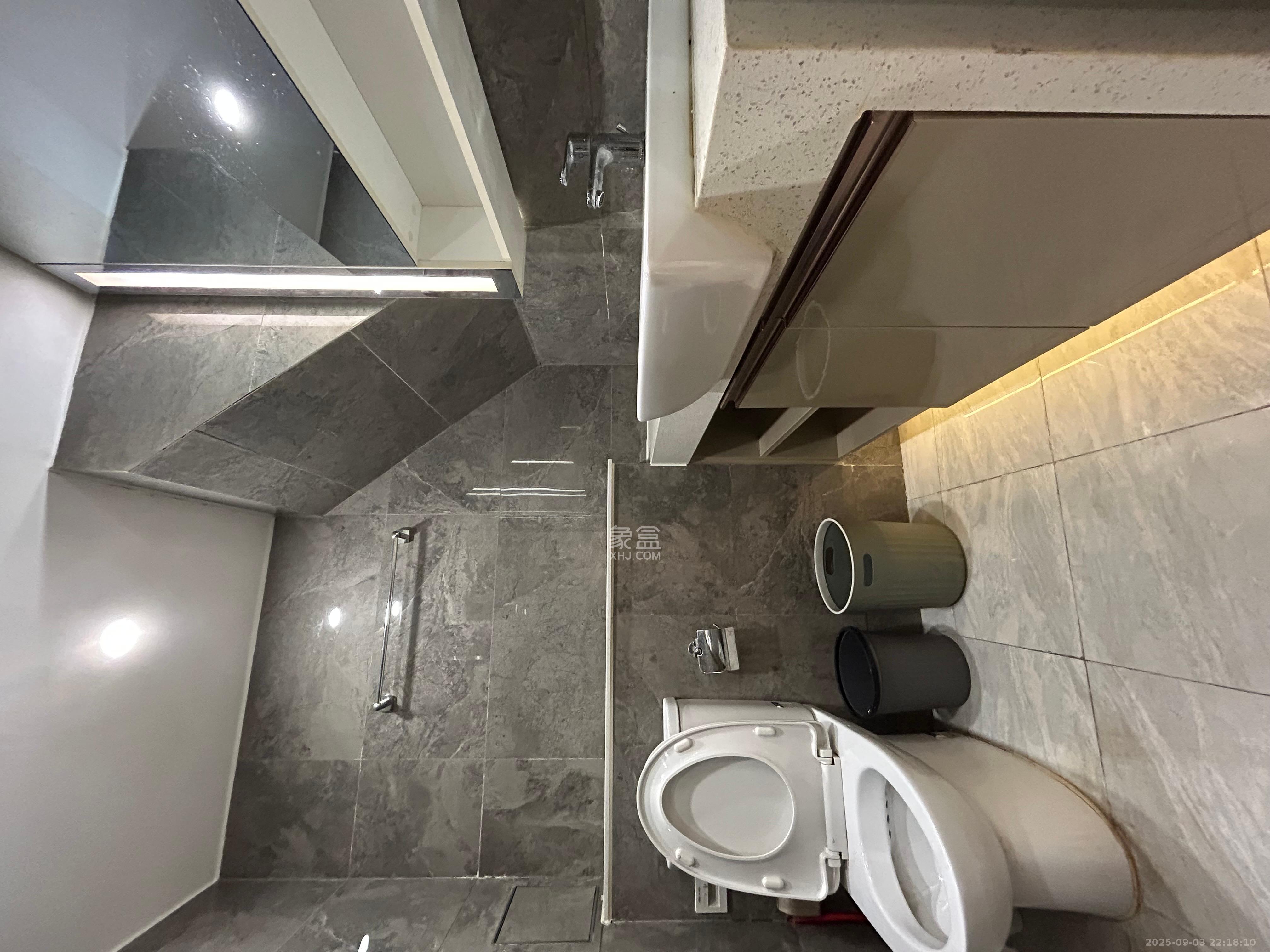 华远华时代 2室2厅1卫 3500.0元/月 华远华时代 2室2厅1卫 3500.0元/月室内图