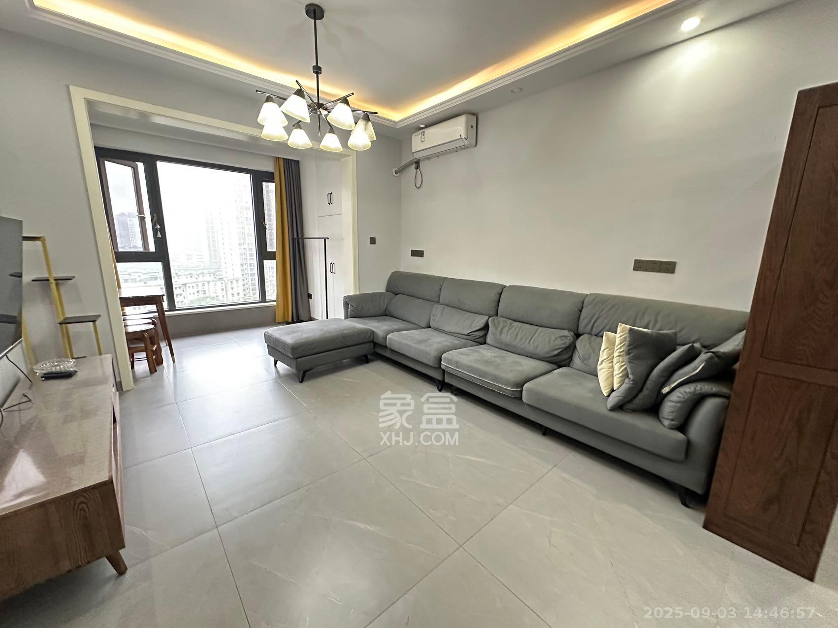 建发央玺(建发泱玺雅苑) 2室2厅1卫 3700.0元/月 建发央玺(建发泱玺雅苑) 2室2厅1卫 3700.0元/月室内图