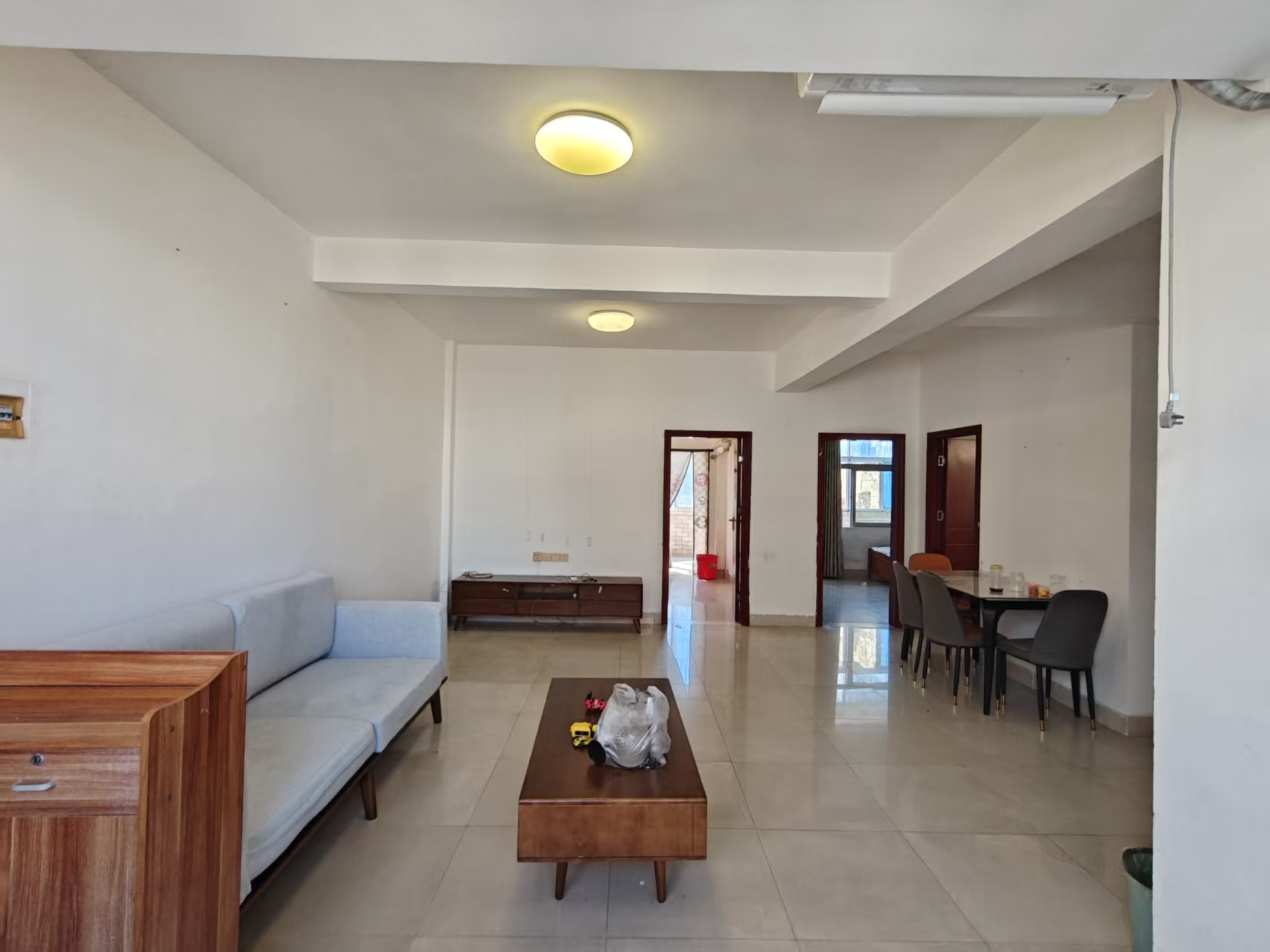 宏源证劵宿舍 3室2厅1卫 1800.0元/月 宏源证劵宿舍 3室2厅1卫 1800.0元/月室内图