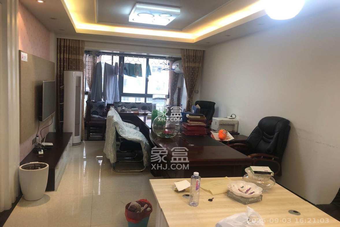 新华都万家城 3室2厅1卫 2000.0元/月 新华都万家城 3室2厅1卫 2000.0元/月室内图