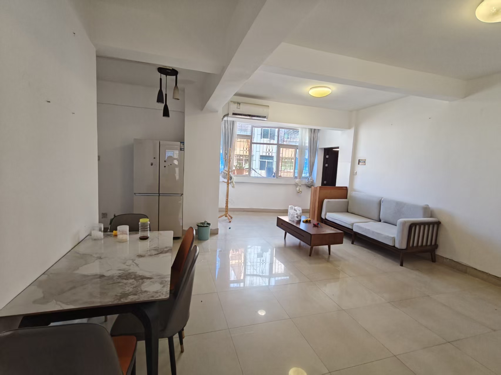 宏源证劵宿舍 3室2厅1卫 1800.0元/月 宏源证劵宿舍 3室2厅1卫 1800.0元/月室内图