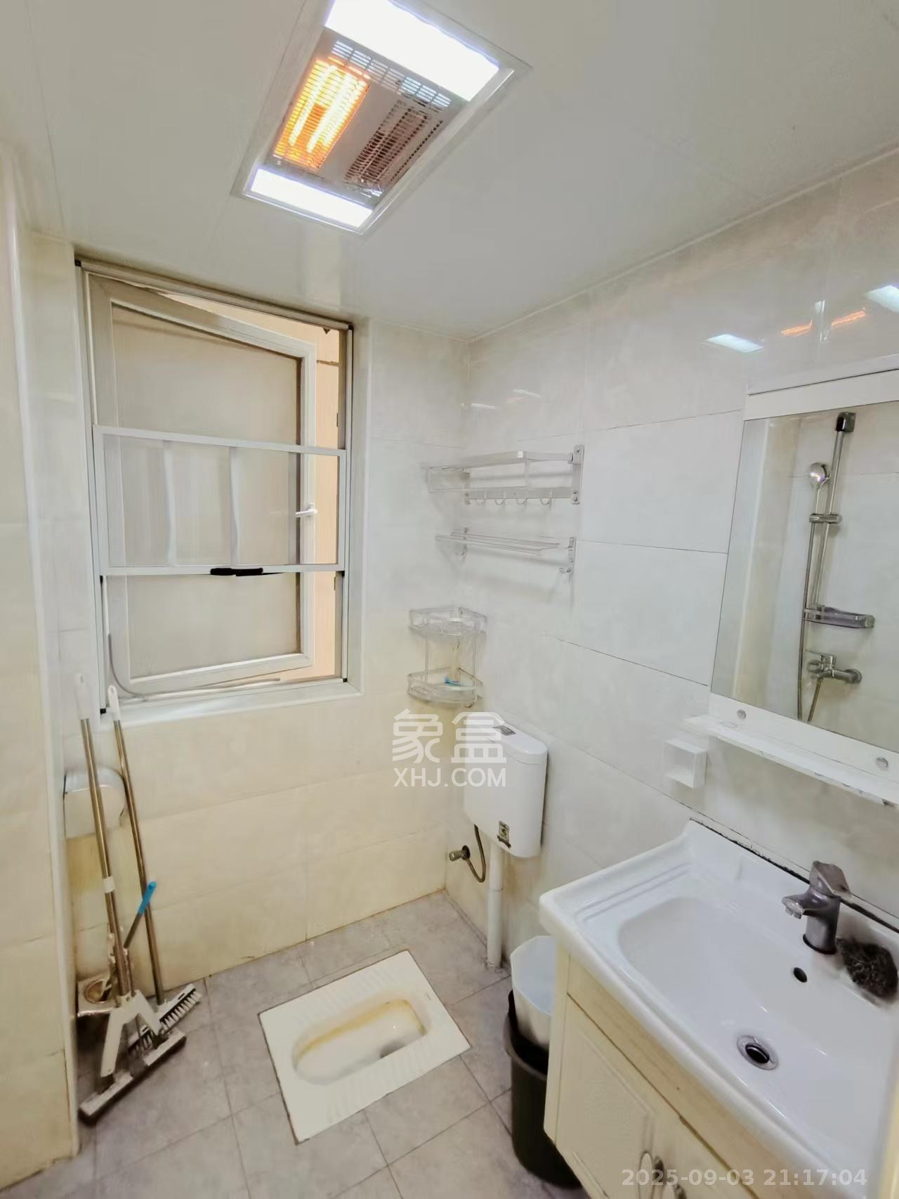 尚上美寓 2室2厅1卫 2400.0元/月 尚上美寓 2室2厅1卫 2400.0元/月室内图