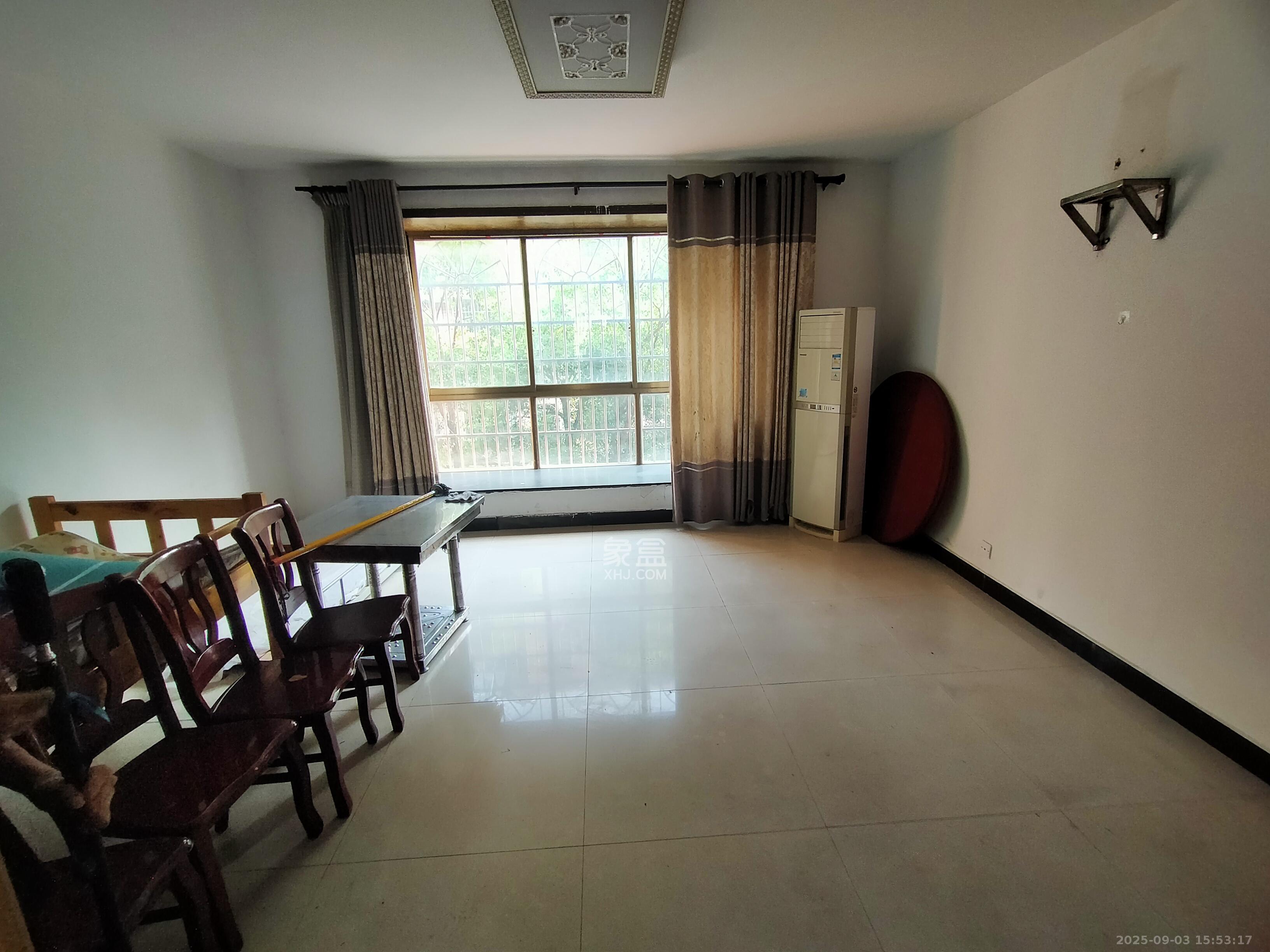 远通苑小区  3室2厅2卫    2000.0元/月 远通苑小区  3室2厅2卫    2000.0元/月室内图