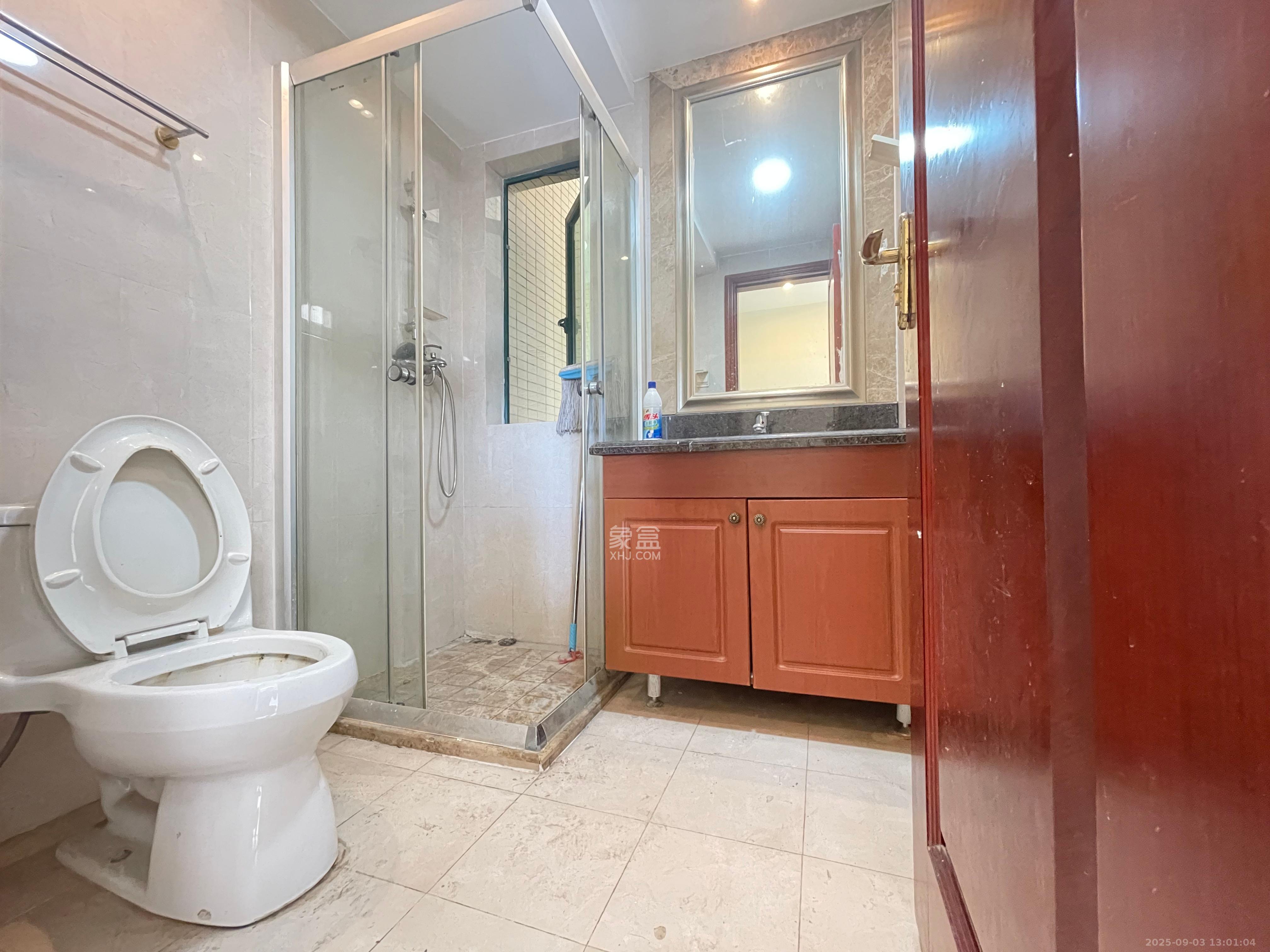 恒大名都  3室2厅1卫    1500.0元/月 恒大名都  3室2厅1卫    1500.0元/月室内图