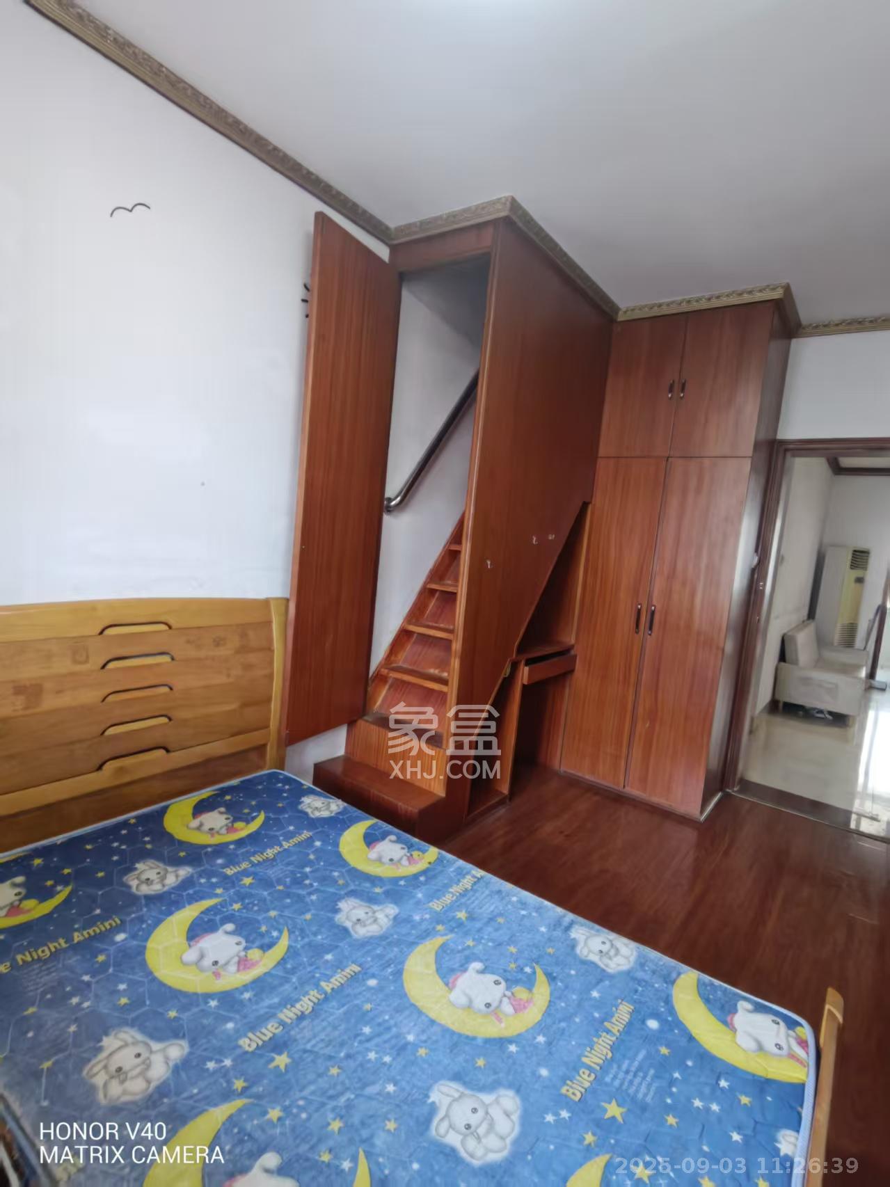 湘绣城 2室2厅1卫 1000.0元/月 湘绣城 2室2厅1卫 1000.0元/月室内图