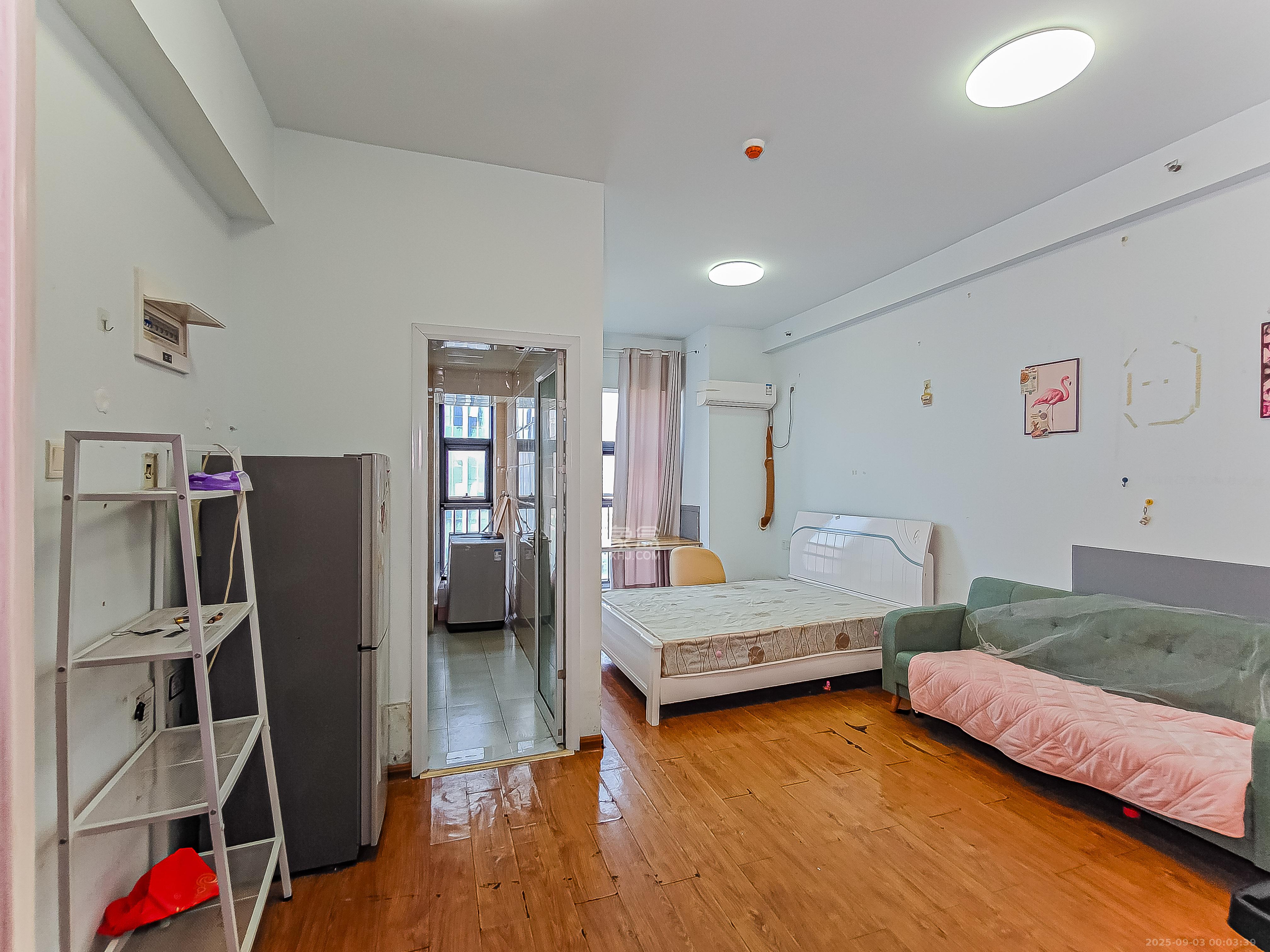 第六都(陆都小区)  1室1厅1卫    34.0万 第六都(陆都小区)  1室1厅1卫    34.0万客厅