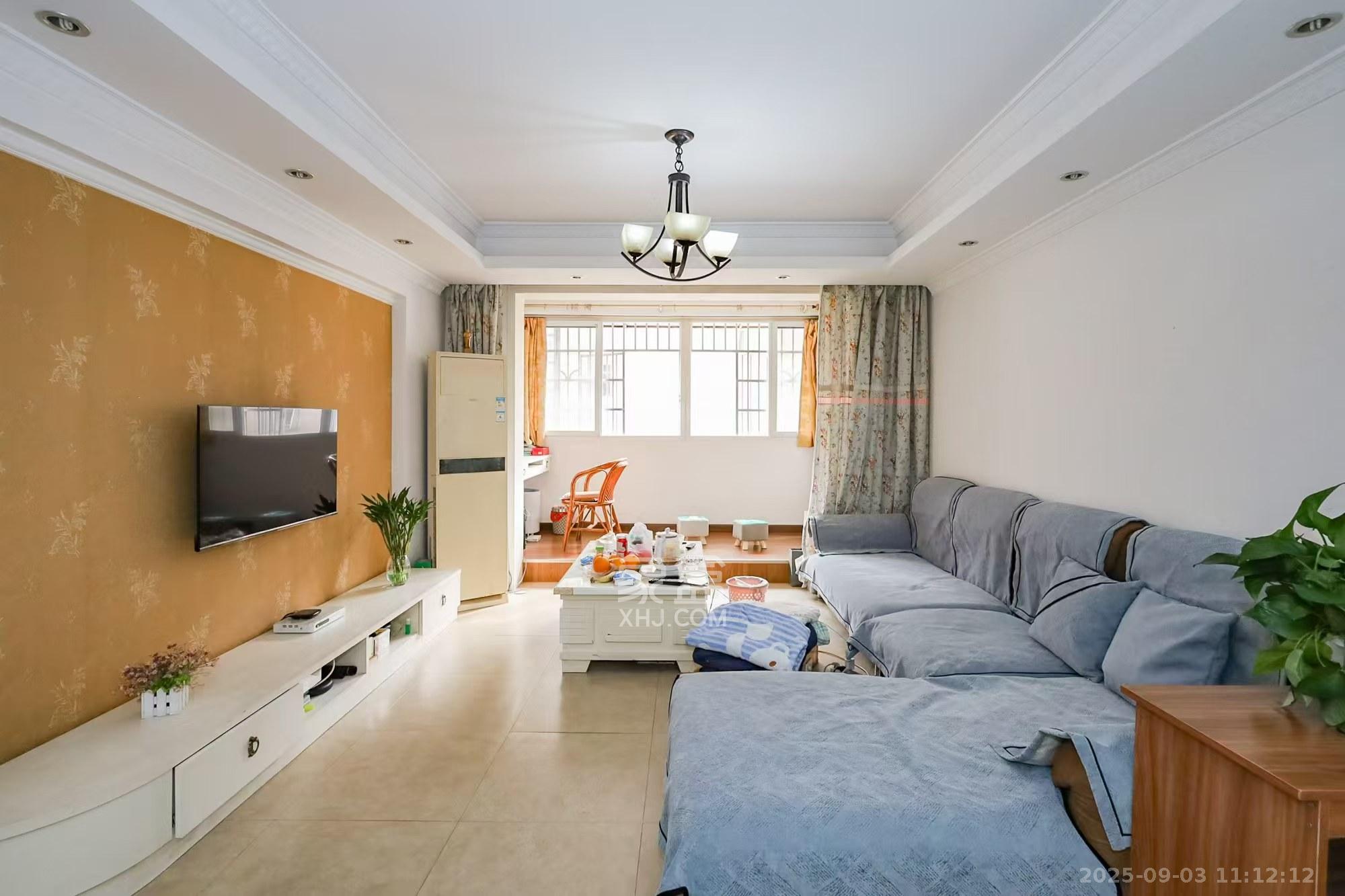 德润园  2室2厅1卫    2100.0元/月 德润园  2室2厅1卫    2100.0元/月