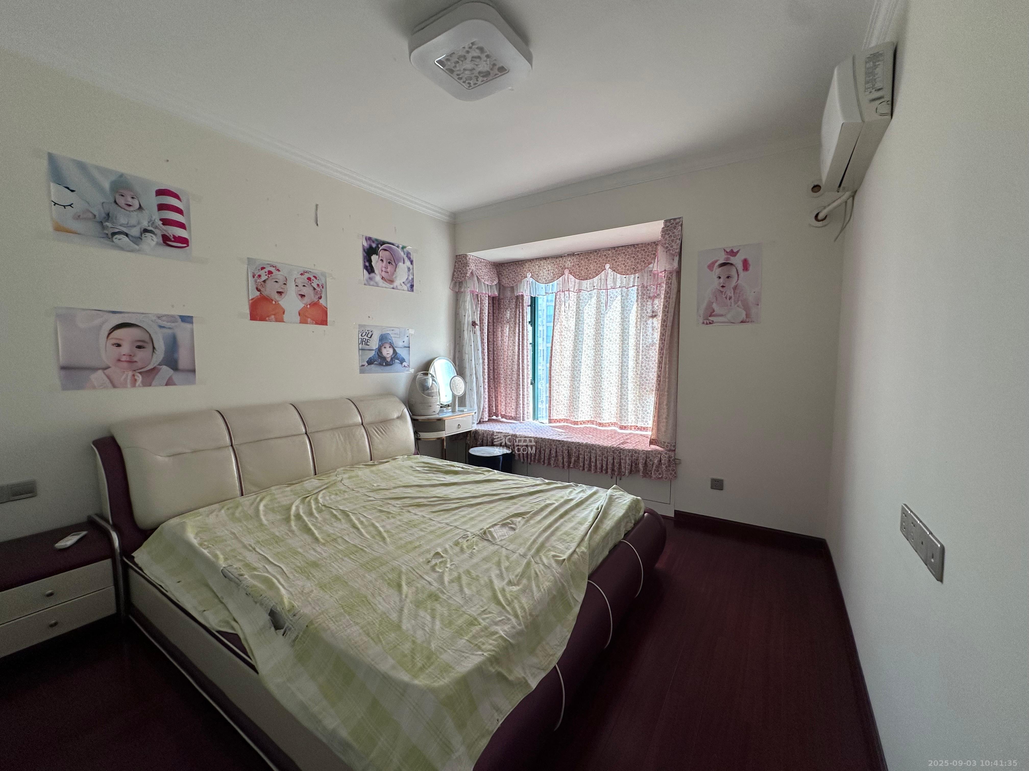 富基世纪公园 4室2厅1卫 2300.0元/月 富基世纪公园 4室2厅1卫 2300.0元/月室内图