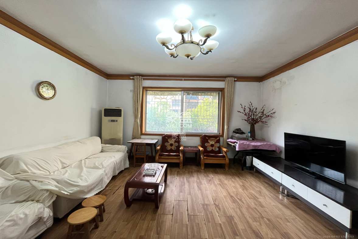 铁银电信花园  2室2厅2卫    1800.0元/月 铁银电信花园  2室2厅2卫    1800.0元/月户型图