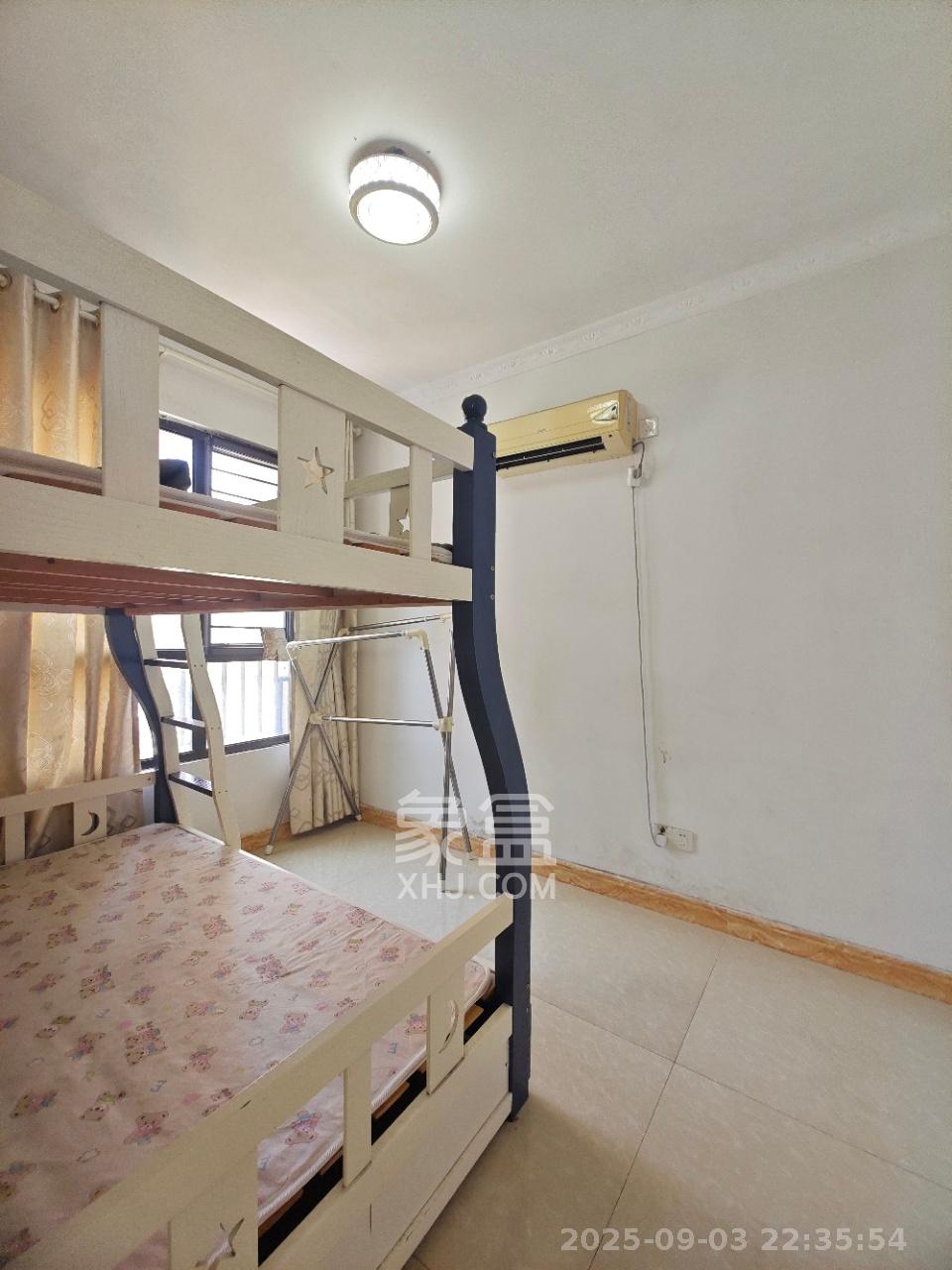 华润凤凰城三期  2室1厅1卫    2500.0元/月 华润凤凰城三期  2室1厅1卫    2500.0元/月室内图