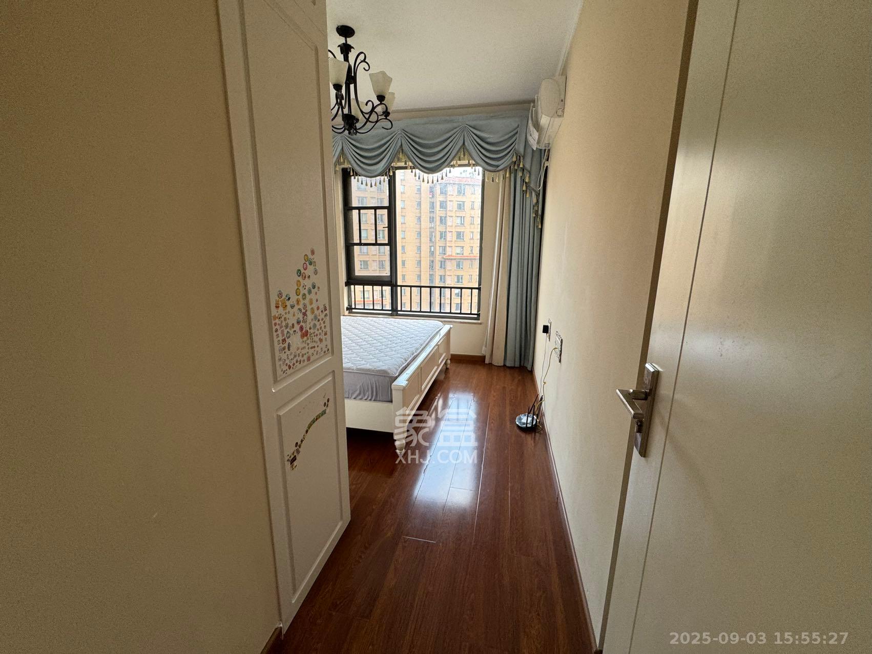 珠江郦城公园1号  3室2厅1卫    3000.0元/月 珠江郦城公园1号  3室2厅1卫    3000.0元/月室内图