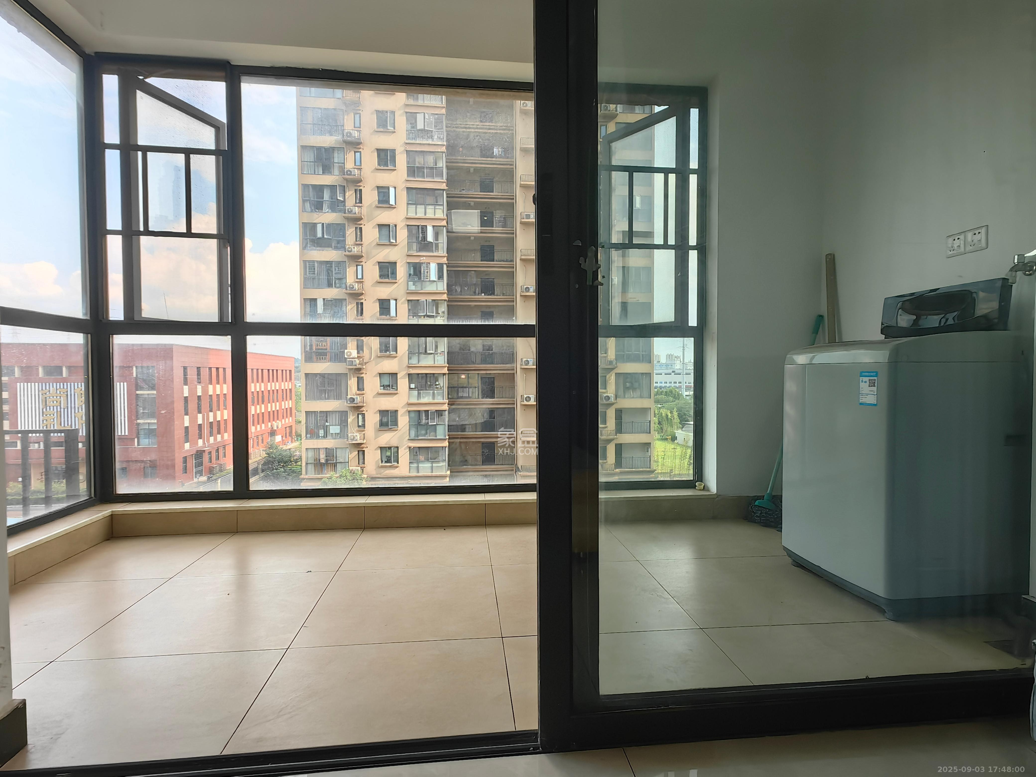 中建嘉和城  3室2厅1卫    2300.0元/月 中建嘉和城  3室2厅1卫    2300.0元/月