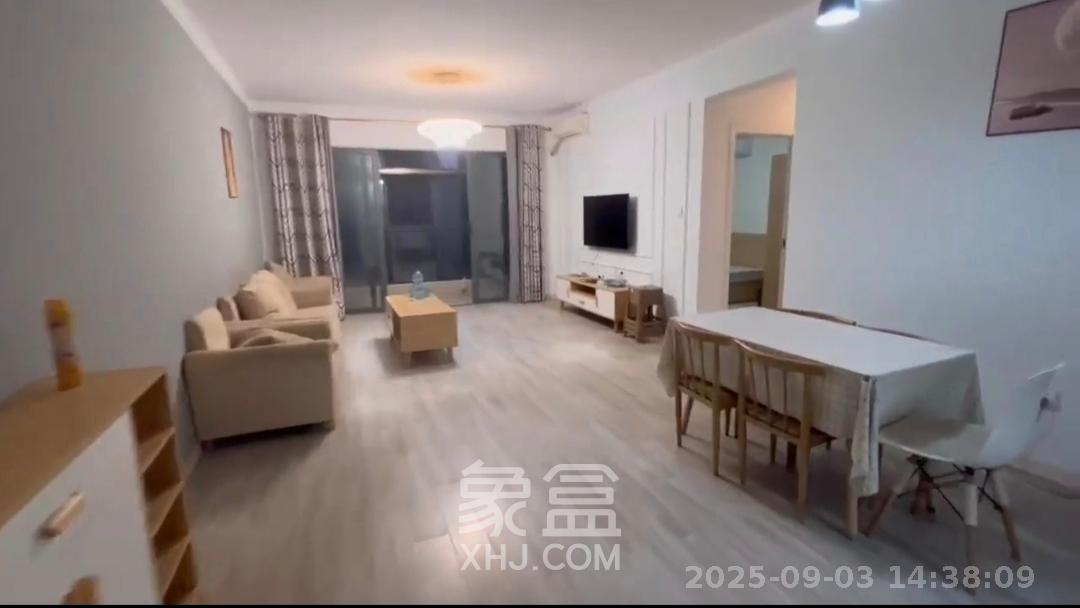 碧桂园南城首府（东宸林海）  3室2厅2卫   2200.00元/月室内图