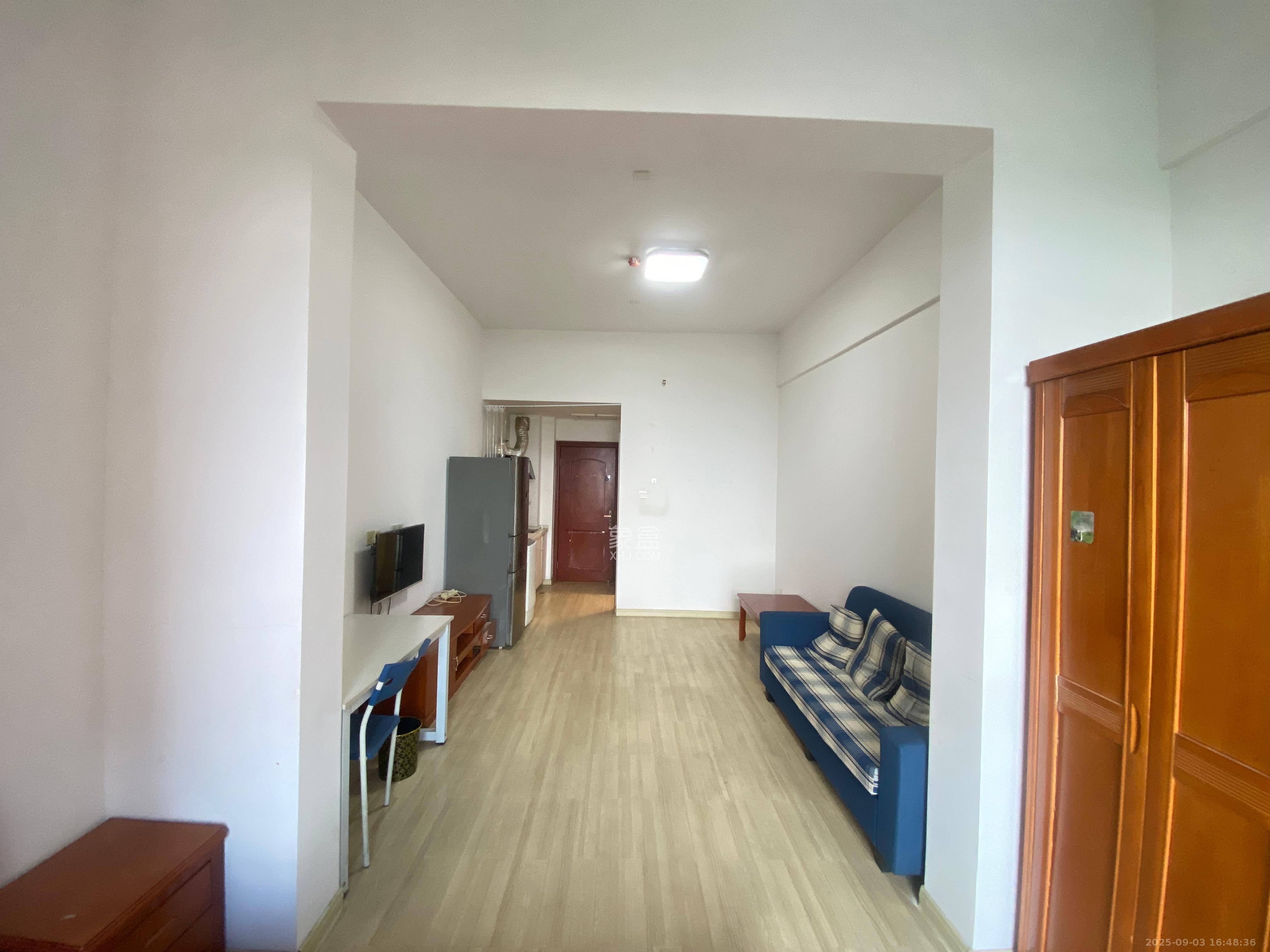 塞纳公馆 1室1厅1卫 1100.00元/月 塞纳公馆 1室1厅1卫 1100.00元/月室内图