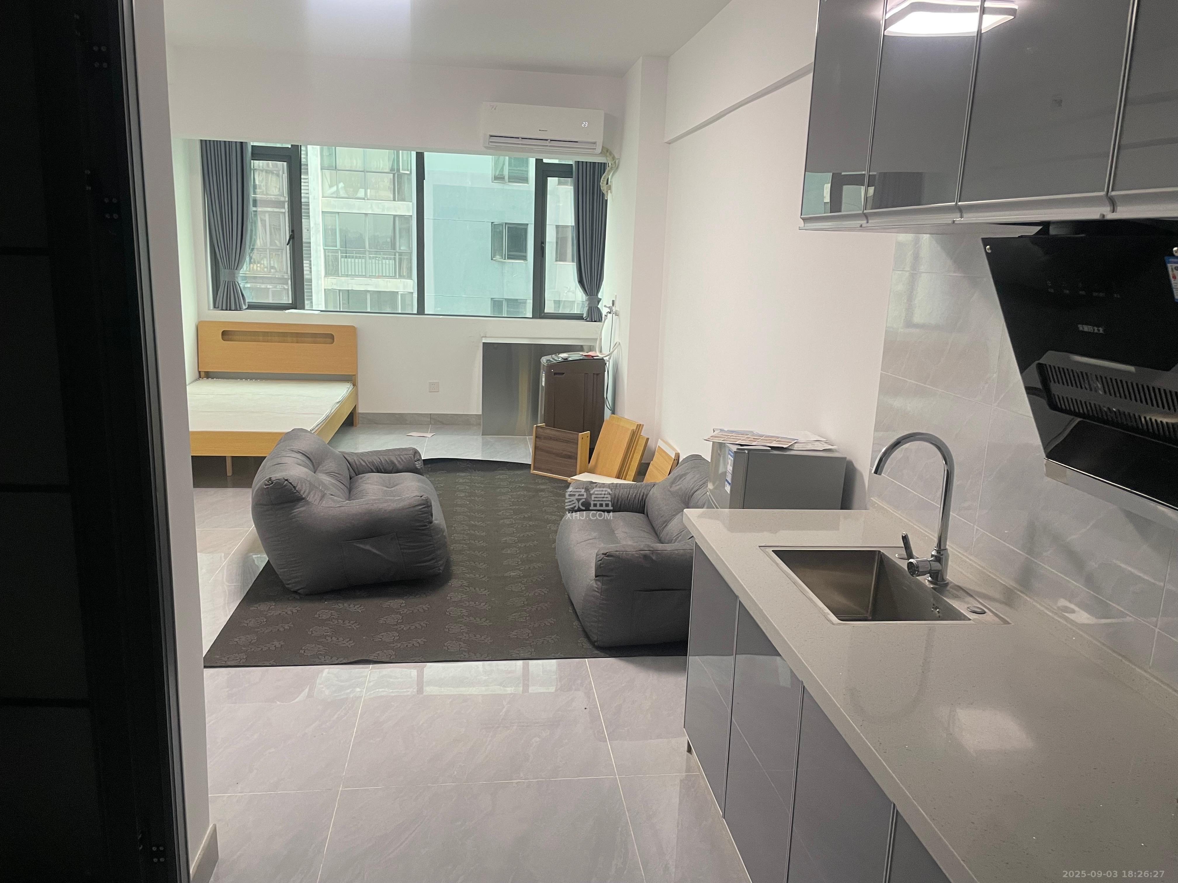 湘域中央 1室1厅1卫 2200.0元/月 湘域中央 1室1厅1卫 2200.0元/月室内图