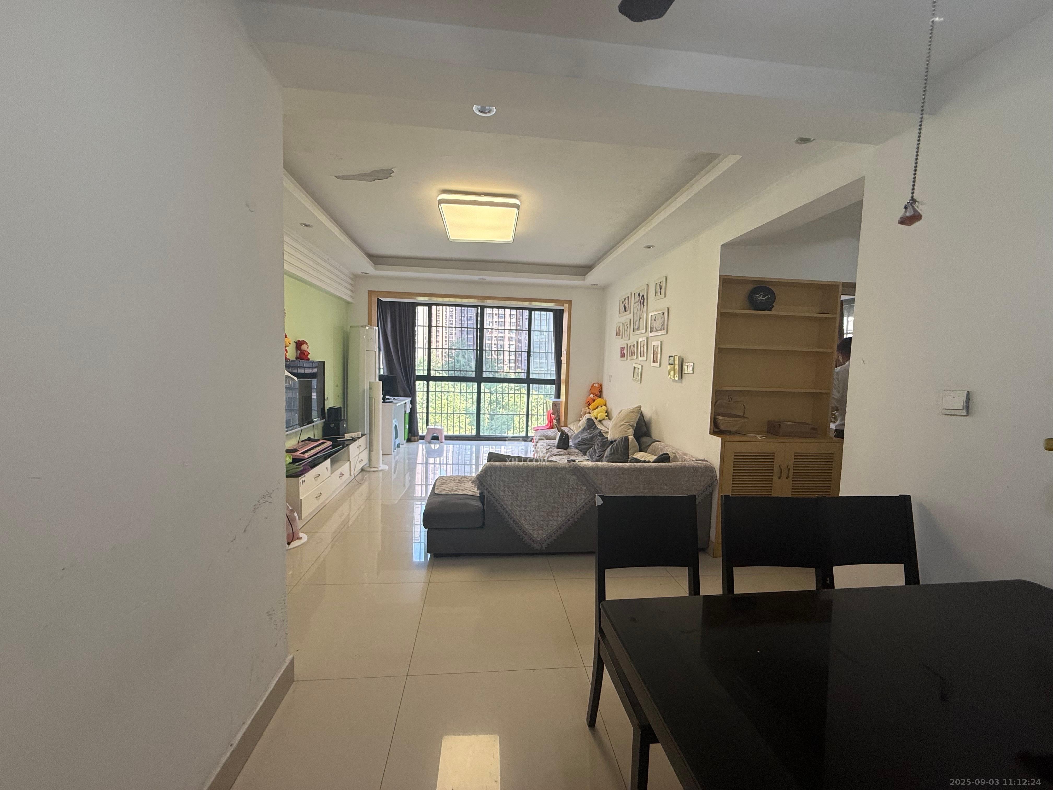 筑梦佳园 4室2厅1卫 1900.0元/月 筑梦佳园 4室2厅1卫 1900.0元/月室内图