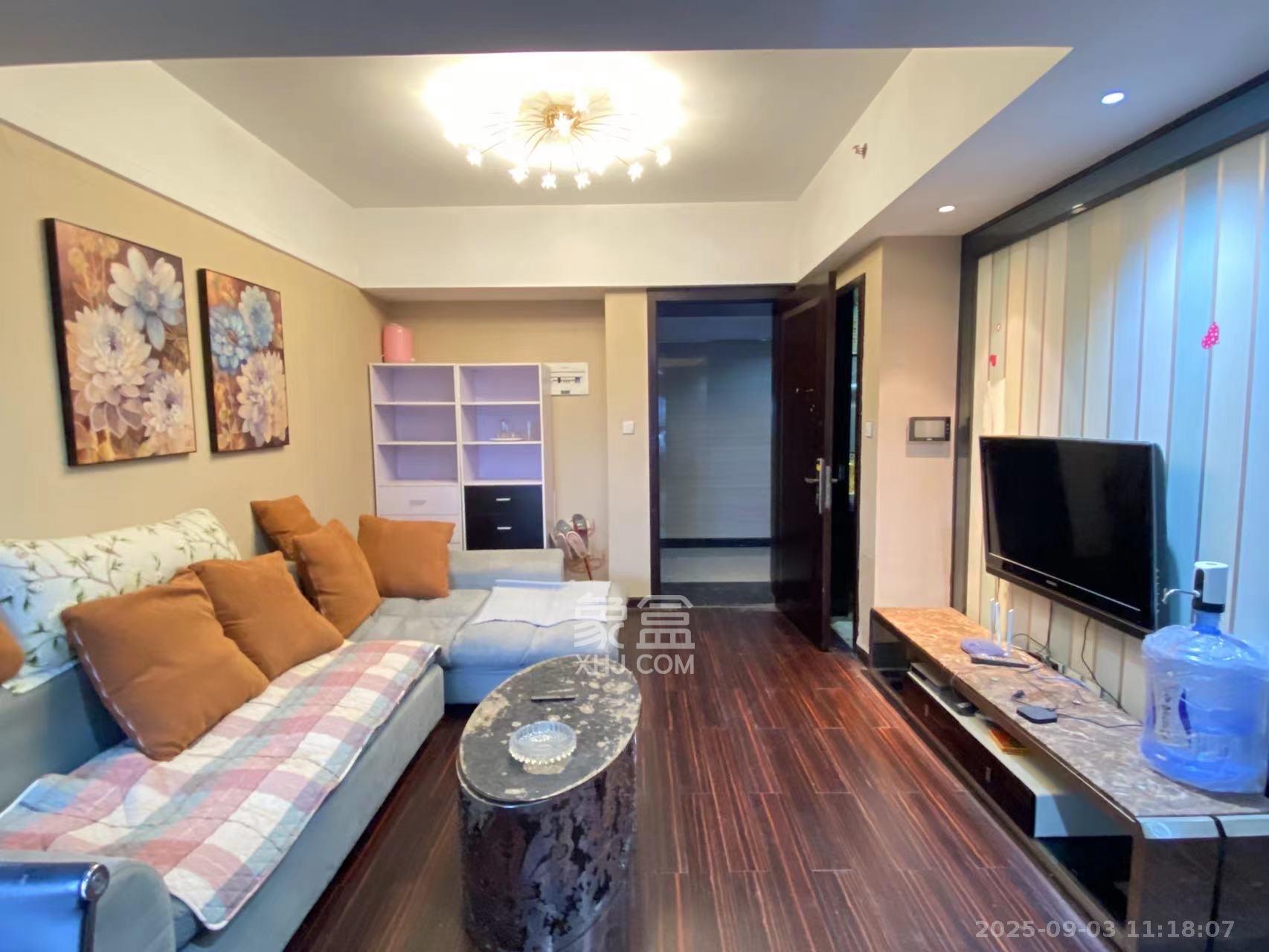 德思勤城市广场(宝格丽公寓) 1室1厅1卫 1800.0元/月 德思勤城市广场(宝格丽公寓) 1室1厅1卫 1800.0元/月室内图