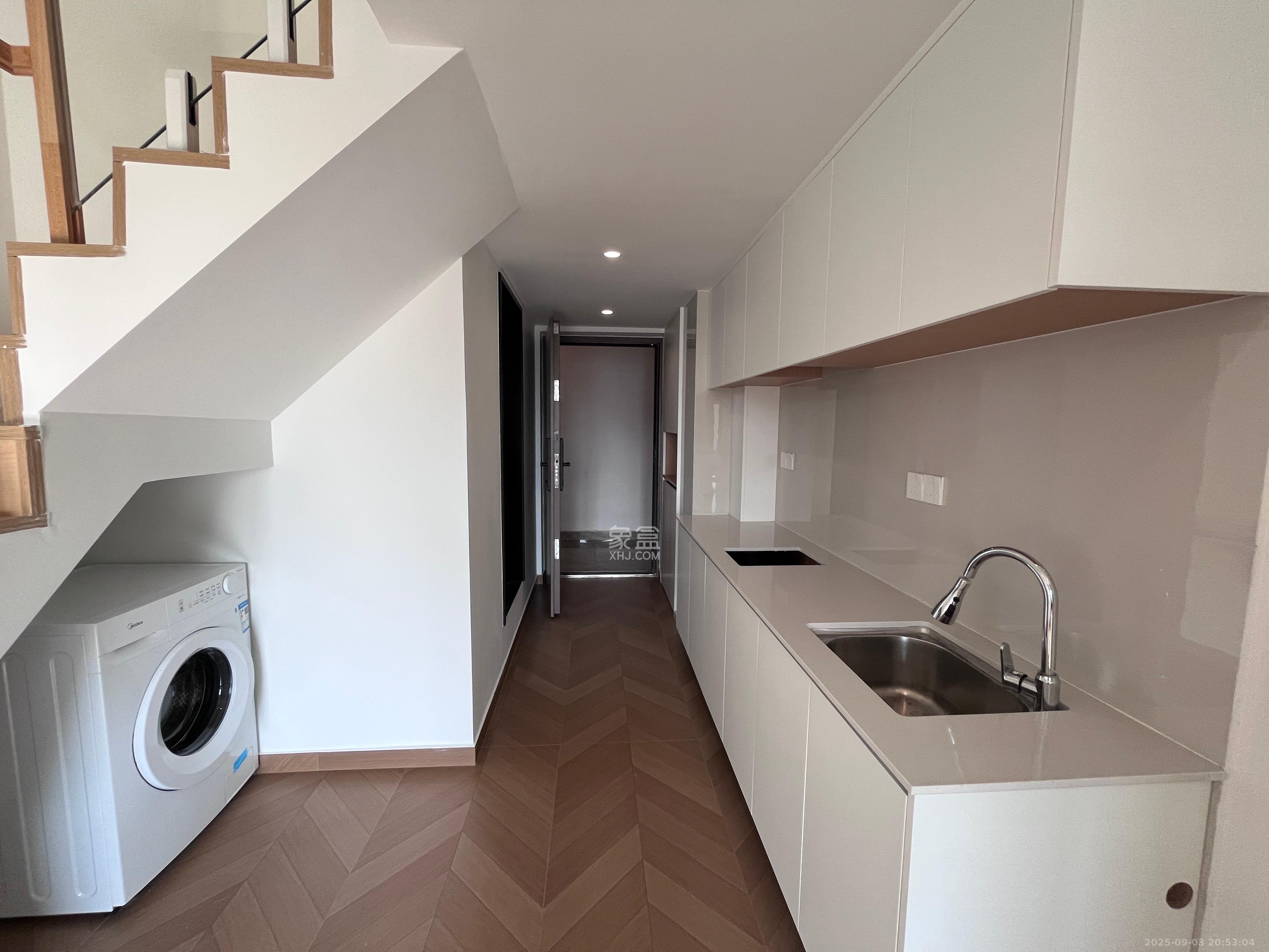 新城悦隽公园 1室0厅0卫 1800.00元/月 新城悦隽公园 1室0厅0卫 1800.00元/月室内图